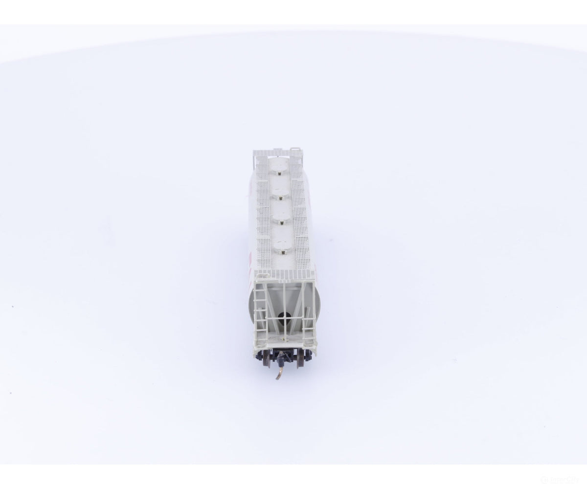 InterMountain 60205-07 N 4 Bay Cylindrical Hopper Canadian National (CN) 377483 - Freight Cars