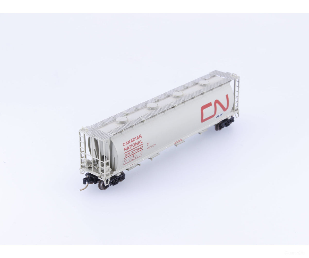 InterMountain 60205-11 N 4 Bay Cylindrical Hopper Canadian National (CN) 377842 - Freight Cars