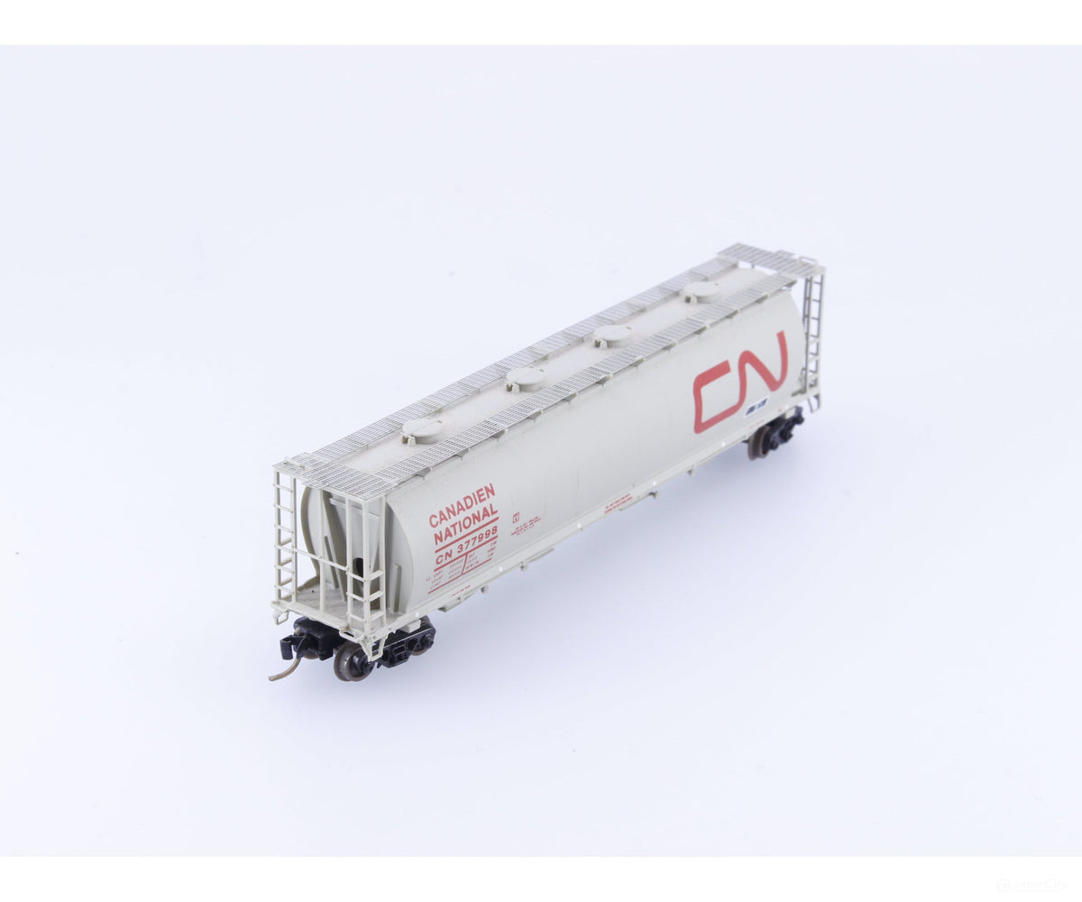 InterMountain 60205-12 N 4 Bay Cylindrical Hopper Canadian National (CN) 377998 - Freight Cars