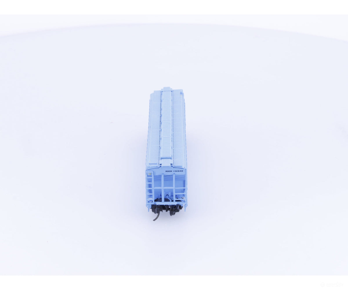 InterMountain 65308-26 N 4750 cuft Covered Hopper Car Chicago Rock Island and Pacific (ROCK) 132840 - Freight Cars