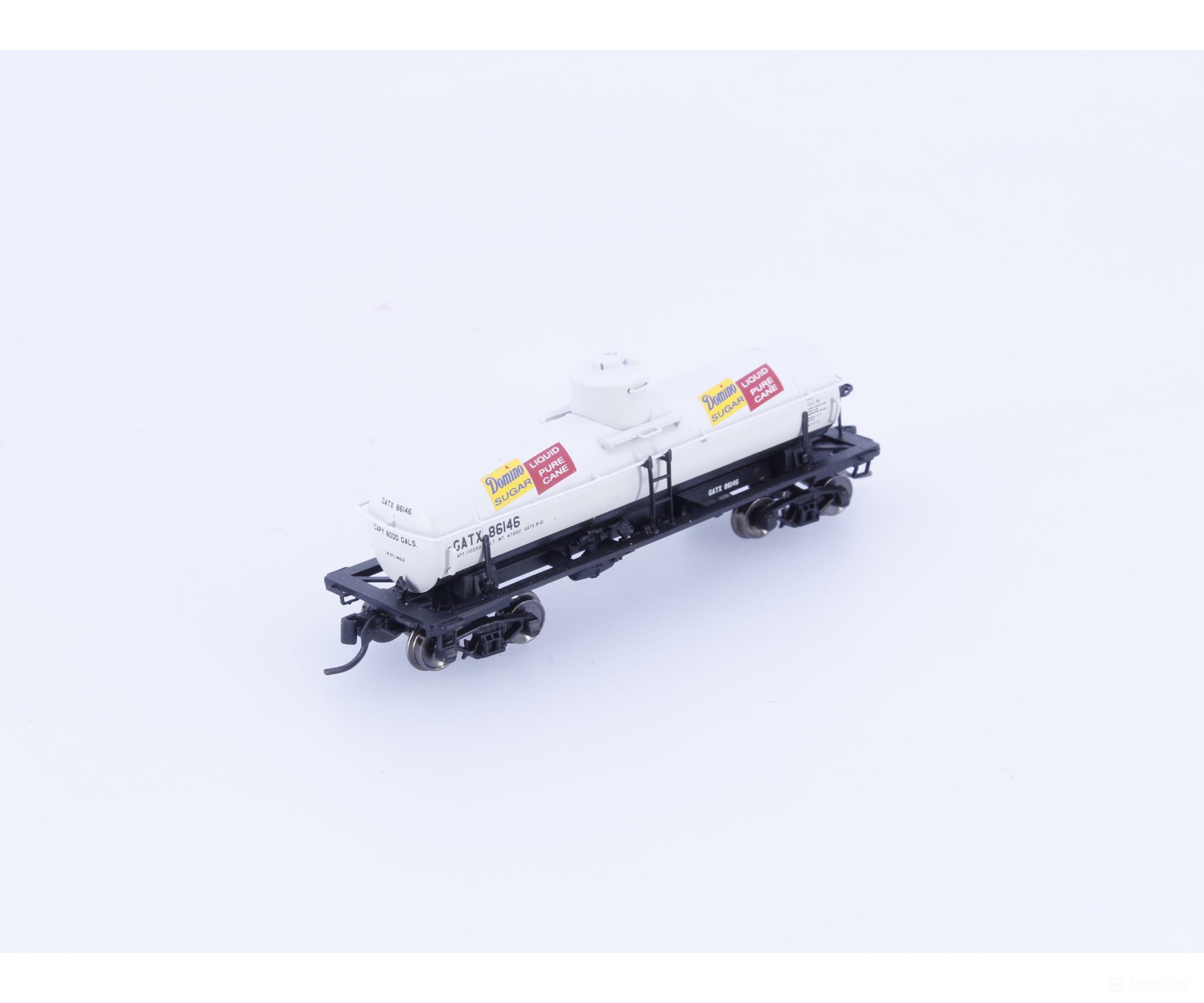 InterMountain 66339-06 N NACF Type 27 Riveted 8,000 Gallon Tank Car Domino Sugar GATX Corporation (GATX) 86146 Freight