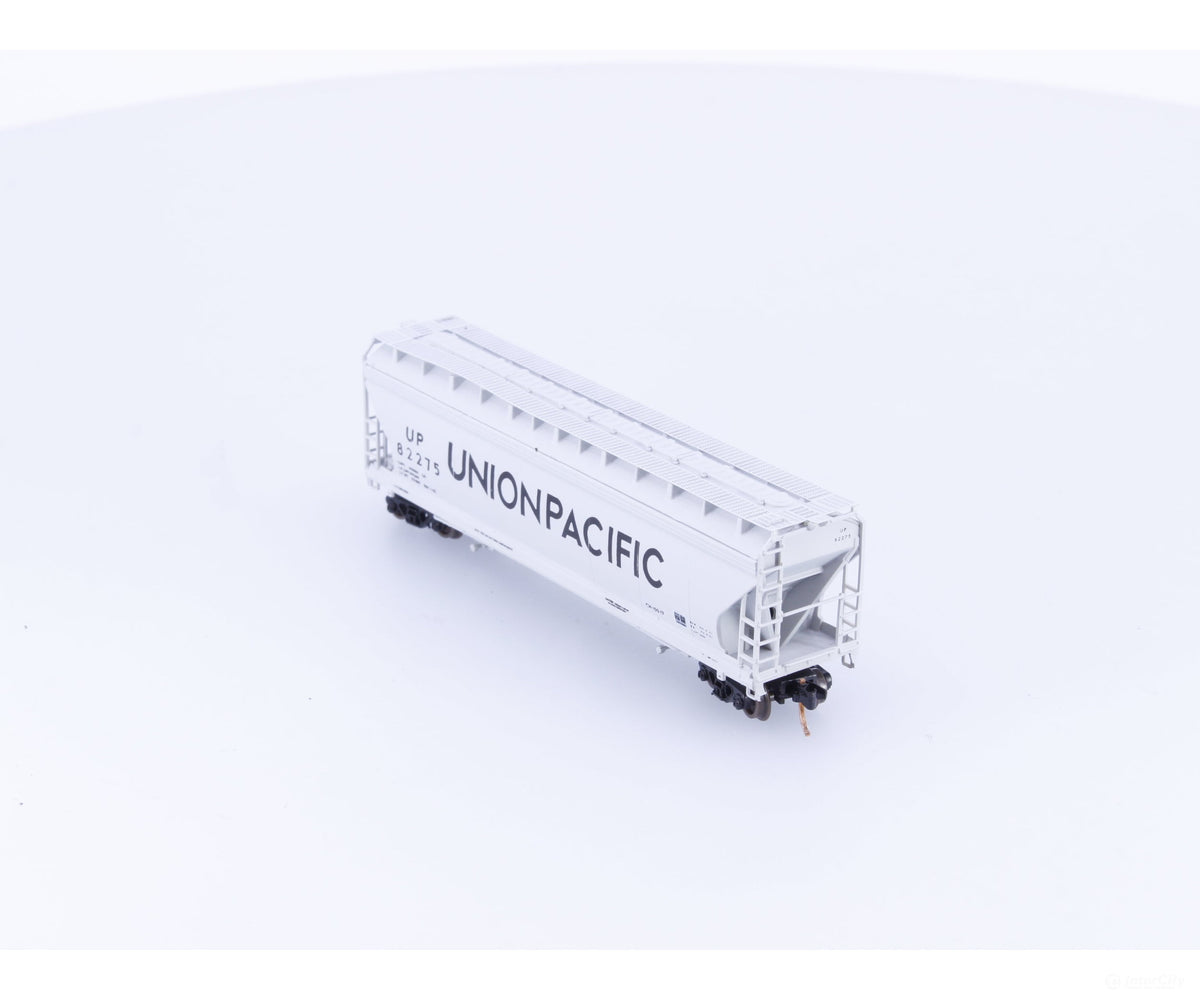 InterMountain 67008-15 N 3 Bay ACF Covered Hopper Union Pacific (UP) 82275 - Freight Cars
