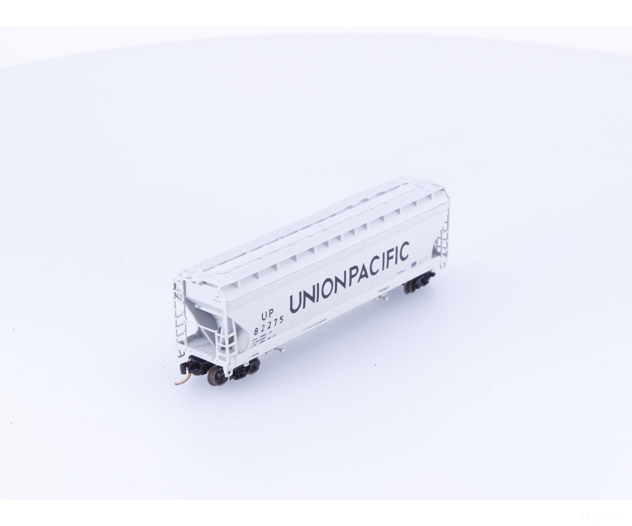 InterMountain 67008-15 N 3 Bay ACF Covered Hopper Union Pacific (UP) 82275 - Freight Cars