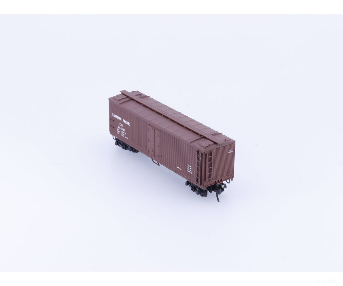InterMountain 67714-02 N 40’ Wood Reefer Canadian Pacific (CP) 284541 - Freight Cars