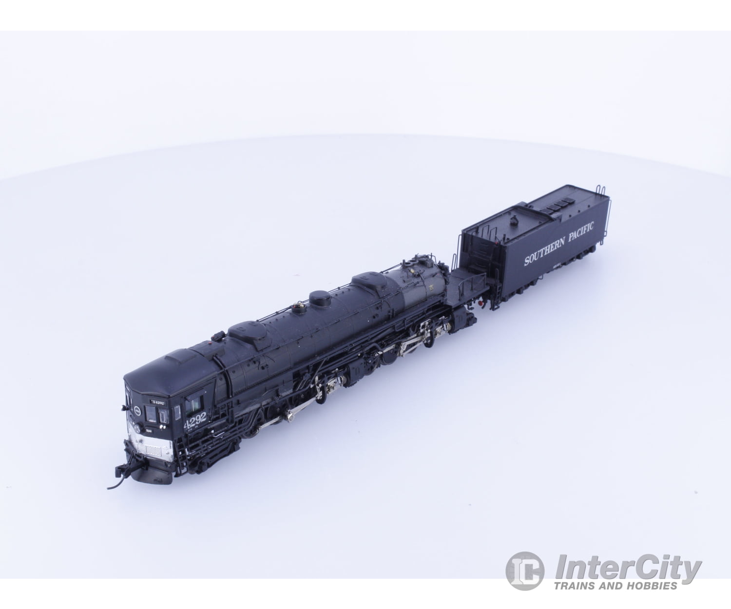 InterMountain 79005 N AC-12 4-8-8-2 Cab Forward Steam Locomotive Southern Pacific (SP) 4292 DCC & Sound Locomotives
