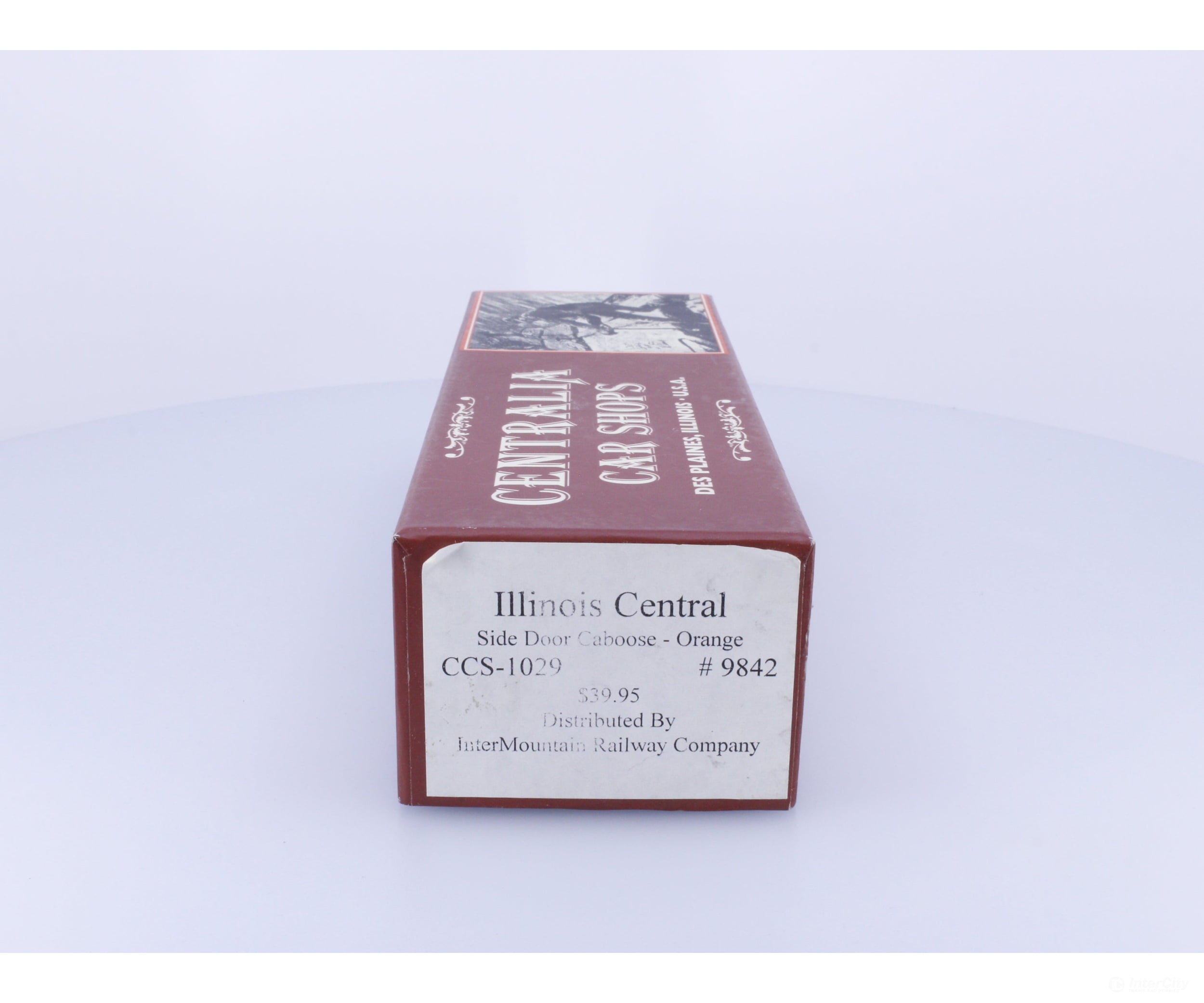 InterMountain CCS-1029 HO Side Door Caboose Illinois Central (IC) 9842 Freight Cars