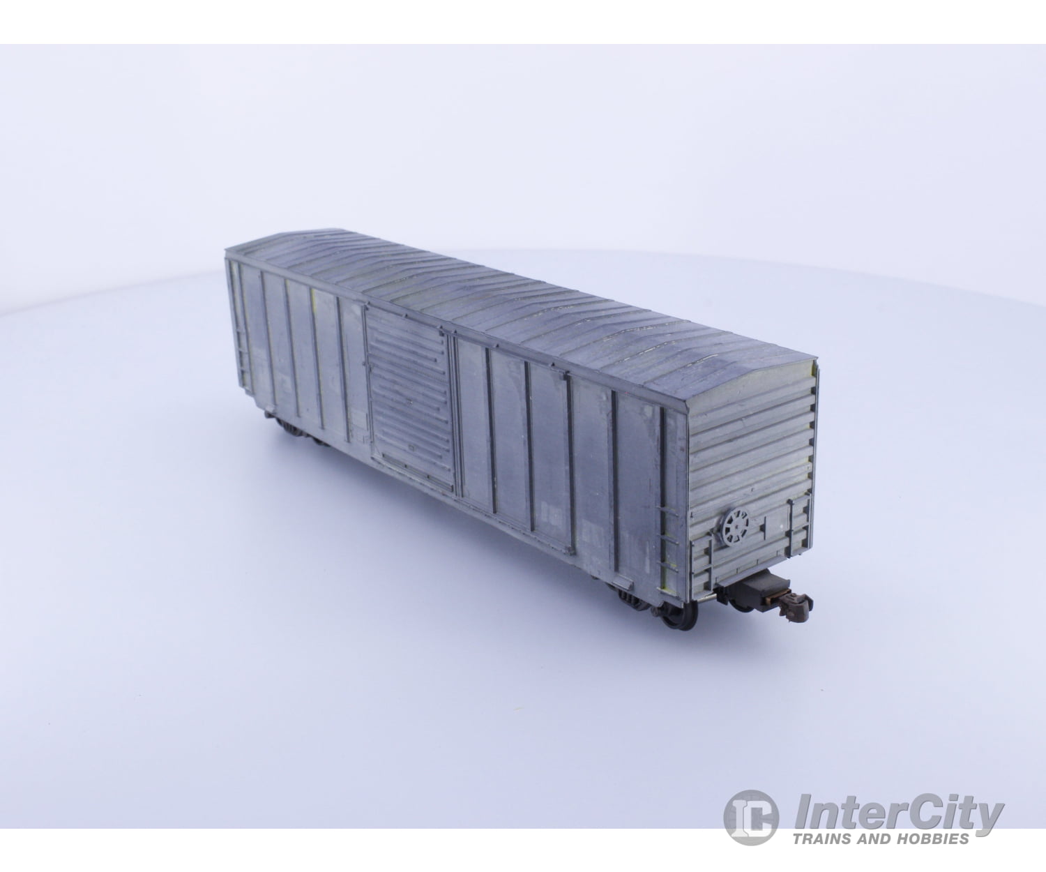 InterMountain HO Boxcar 40’ Weathered Freight Cars
