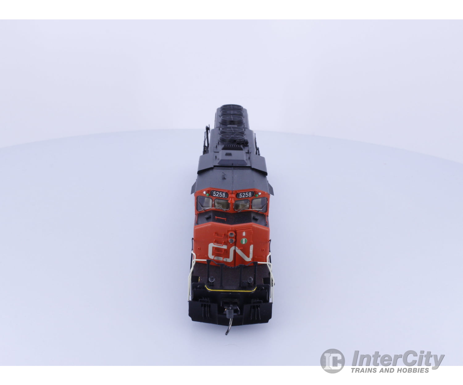 Intermountain HO Scale Canadian National SD40-2W Diesel Locomotive with ESU Loksound Locomotives