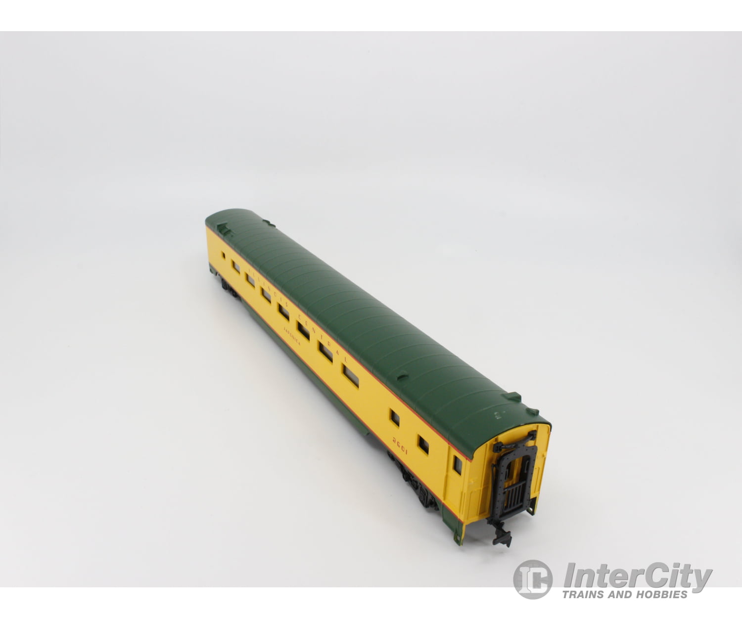 International Hobby Corp. 48331 Ho Coach Passenger Car Smooth Side P.s. Illinois Central (Ic) 2601