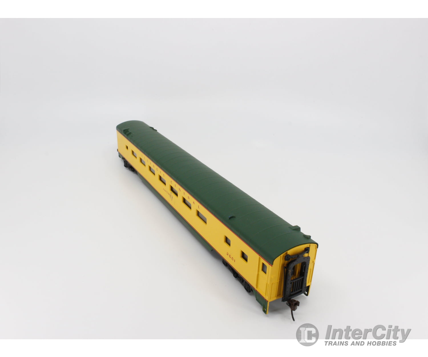 International Hobby Corp. 48331 Ho Coach Passenger Car Smooth Side P.s. Illinois Central (Ic) 2601