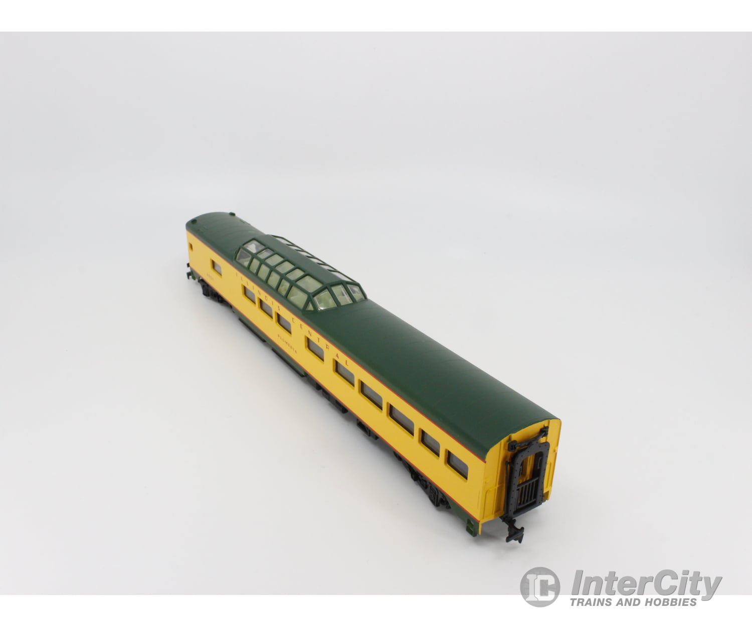 International Hobby Corp. 48337 Ho Vista Dome Passenger Car Smooth Side P.s. Illinois Central (Ic)