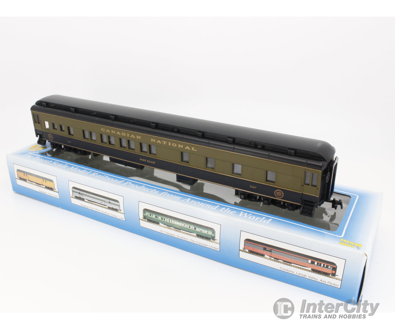 International Hobby Corp. 49106 Ho 8-1-2 Sleeper Heavyweight Passenger Car Canadian National (Cn)