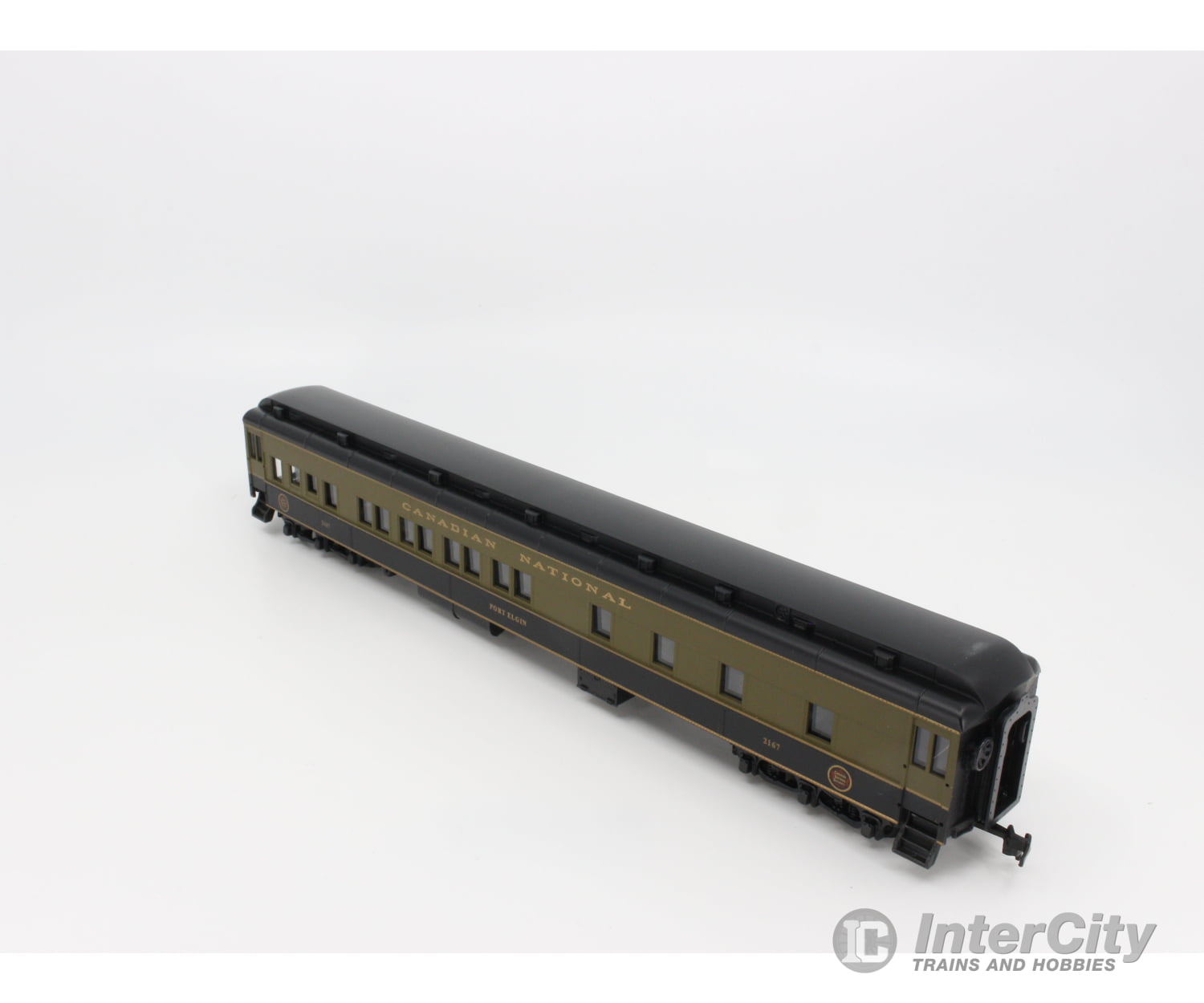 International Hobby Corp. 49106 Ho 8-1-2 Sleeper Heavyweight Passenger Car Canadian National (Cn)