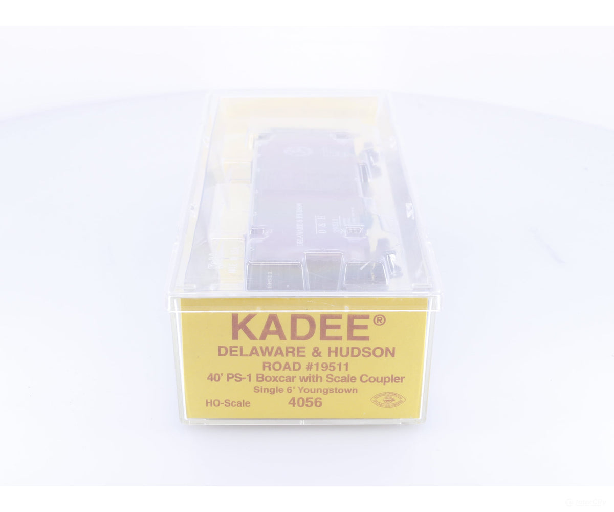 Kadee 4056 HO 40’ PS-1 Boxcar 6’ Door Delaware and Hudson Railway (D&H) 19511 - Freight Cars