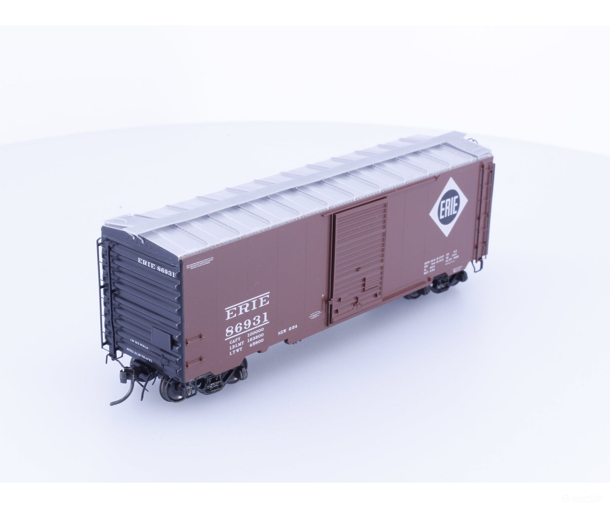 Kadee 4907 HO 40’ Single Door Box Car ERIE 86931 - Freight Cars