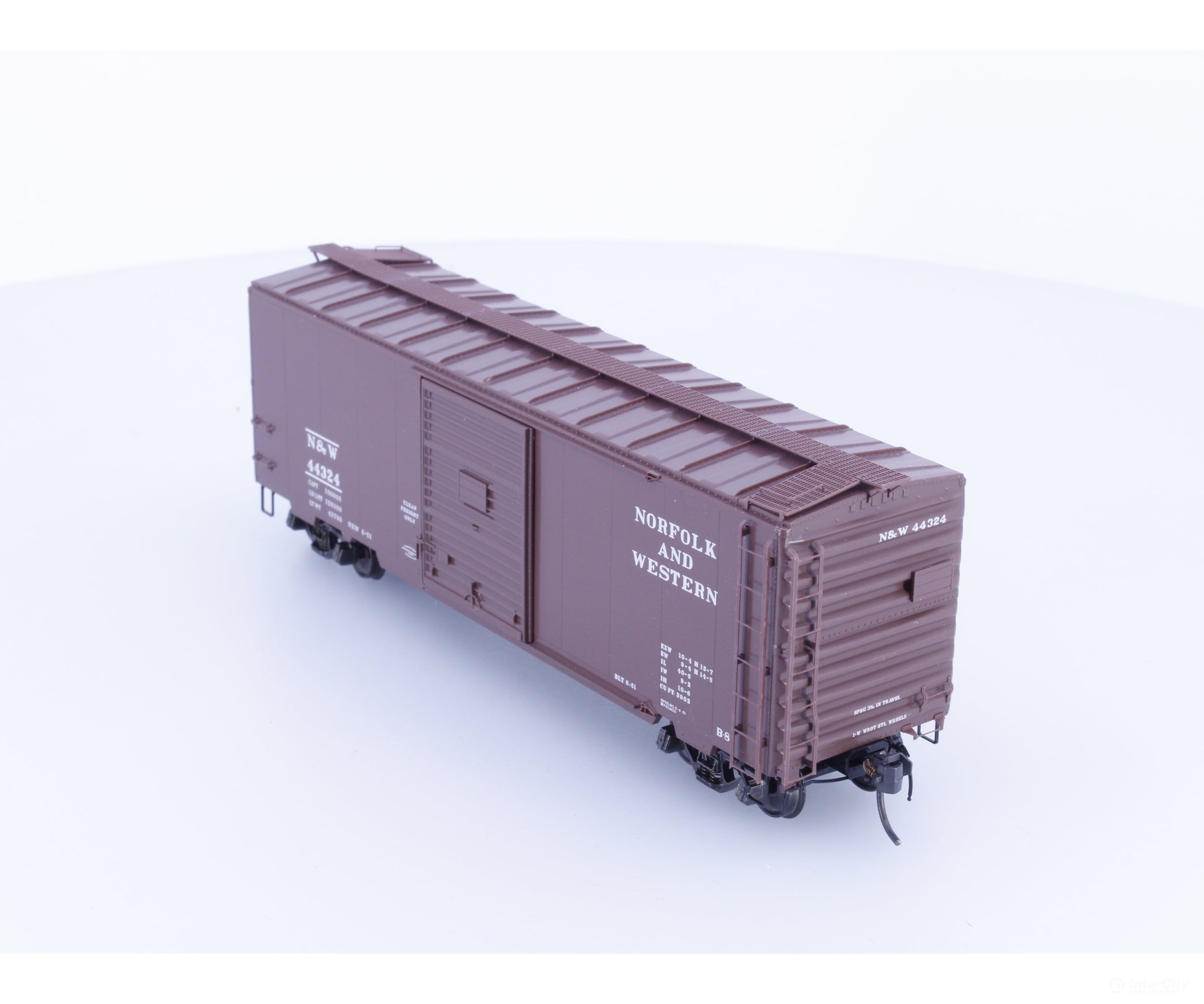 Kadee 5001 HO 40’ Single Door Box Car Norfolk & Western (NW) 44324 - Freight Cars
