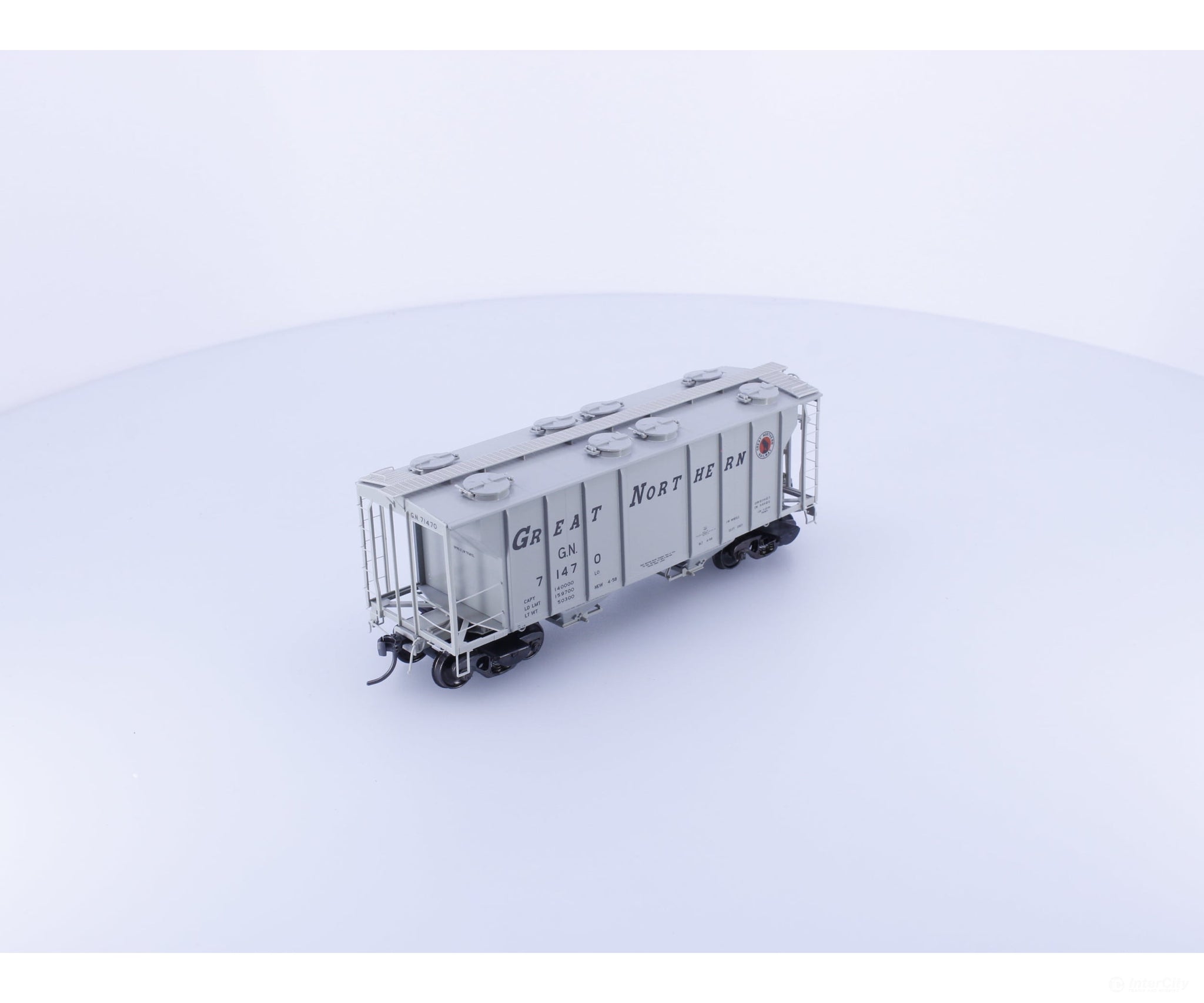 Kadee 8013 HO PS-2 2 Bay 2003 CU FT Covered Hopper Great Northern (GN) 71470 Freight Cars
