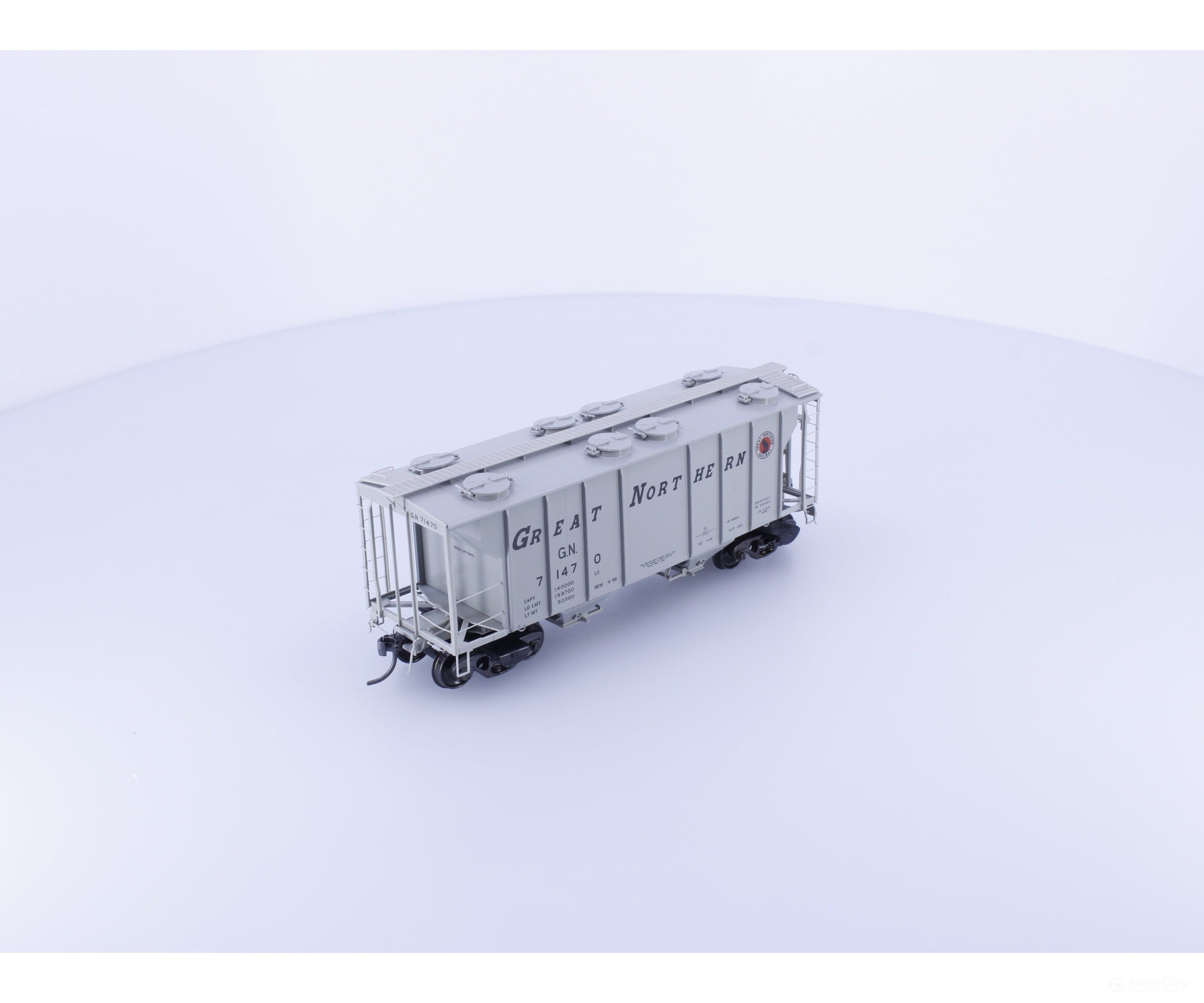 Kadee 8013 HO PS-2 2 Bay 2003 CU FT Covered Hopper Great Northern (GN) 71470 Freight Cars