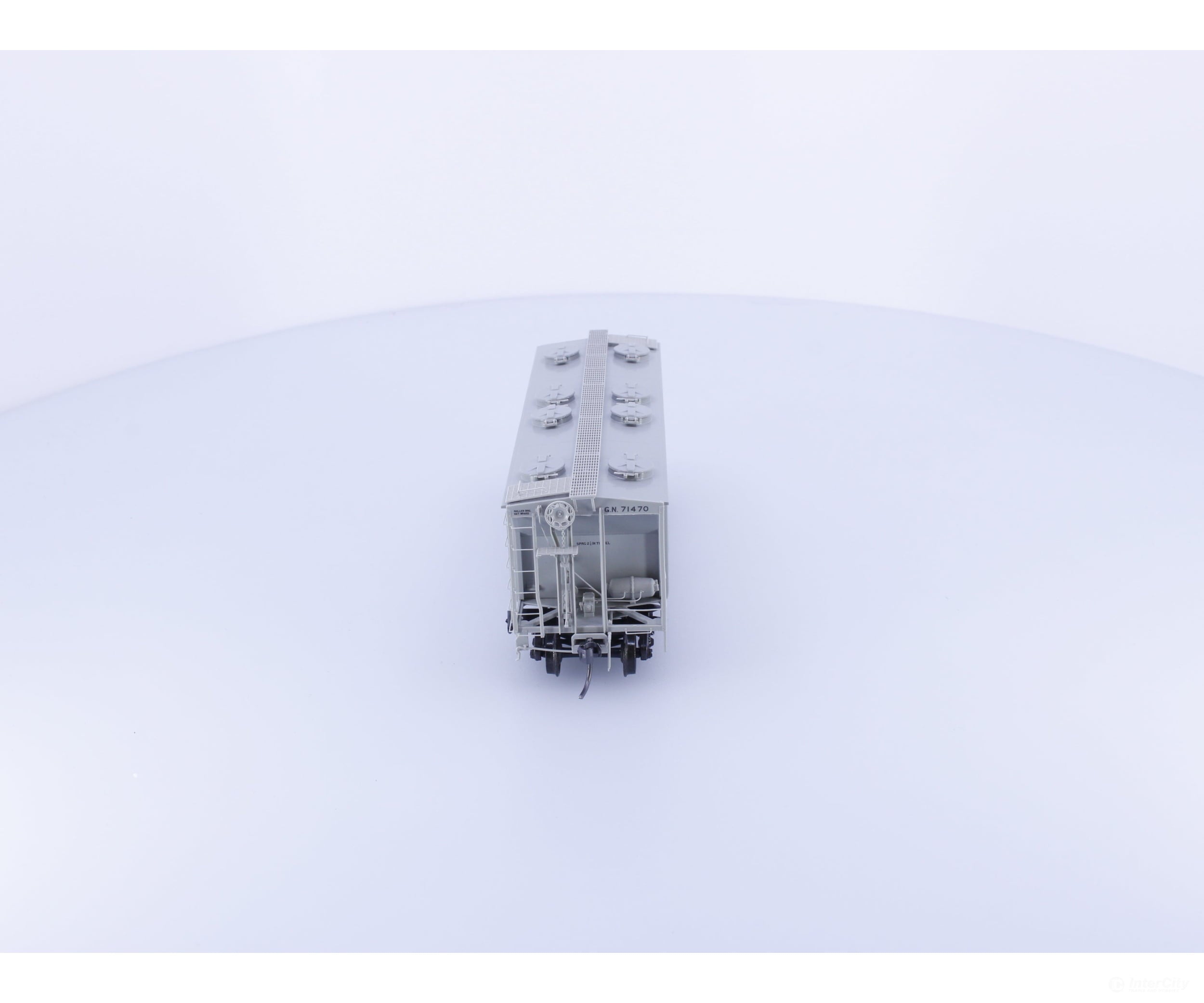 Kadee 8013 HO PS-2 2 Bay 2003 CU FT Covered Hopper Great Northern (GN) 71470 Freight Cars