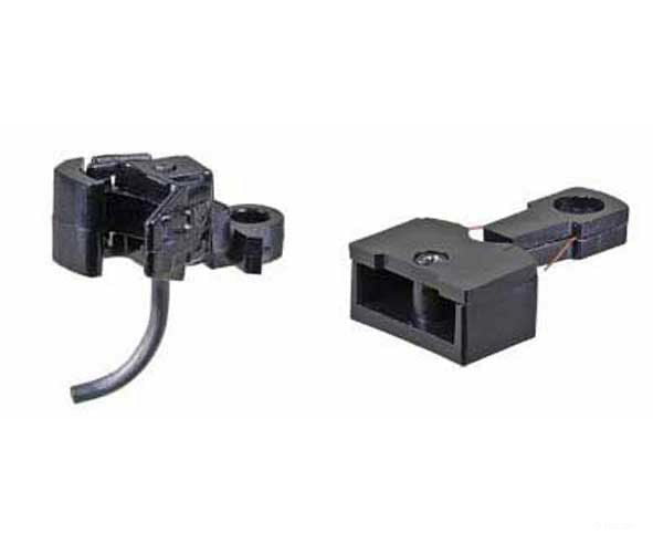 Kadee 786 Coupler Conversion -- Aristo Craft RS-3, 4' Radius, 2.5' w/some Cars Coupled Non-Delayed - Default Title (IC-380-786)