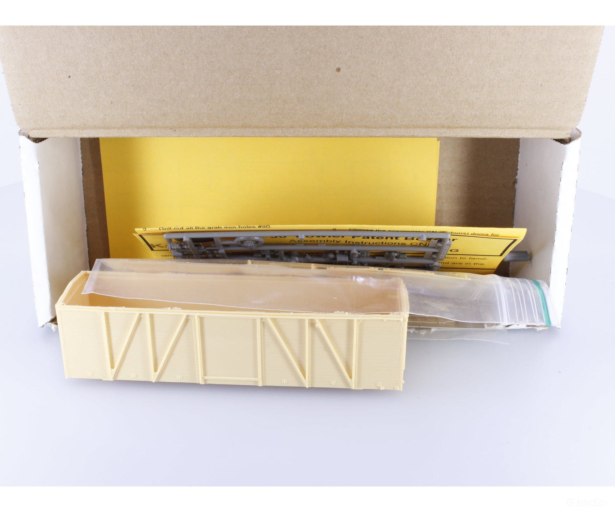 Kaslo Shops HK-9 HO 36’ Fowler Boxcar Kit Canadian National (CN) - Freight Cars