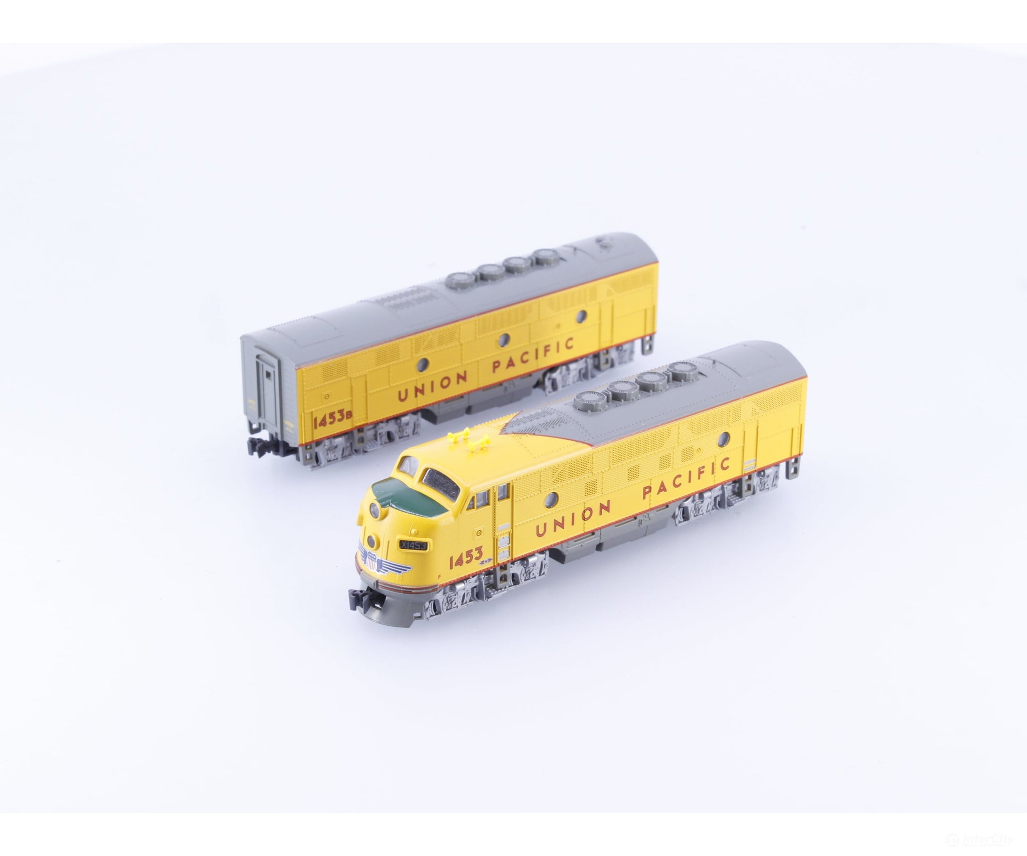 Kato 106-0305 N F3A/B Diesel Locomotive Set Union Pacific (UP) 1453,1453B Analog DC - Locomotives