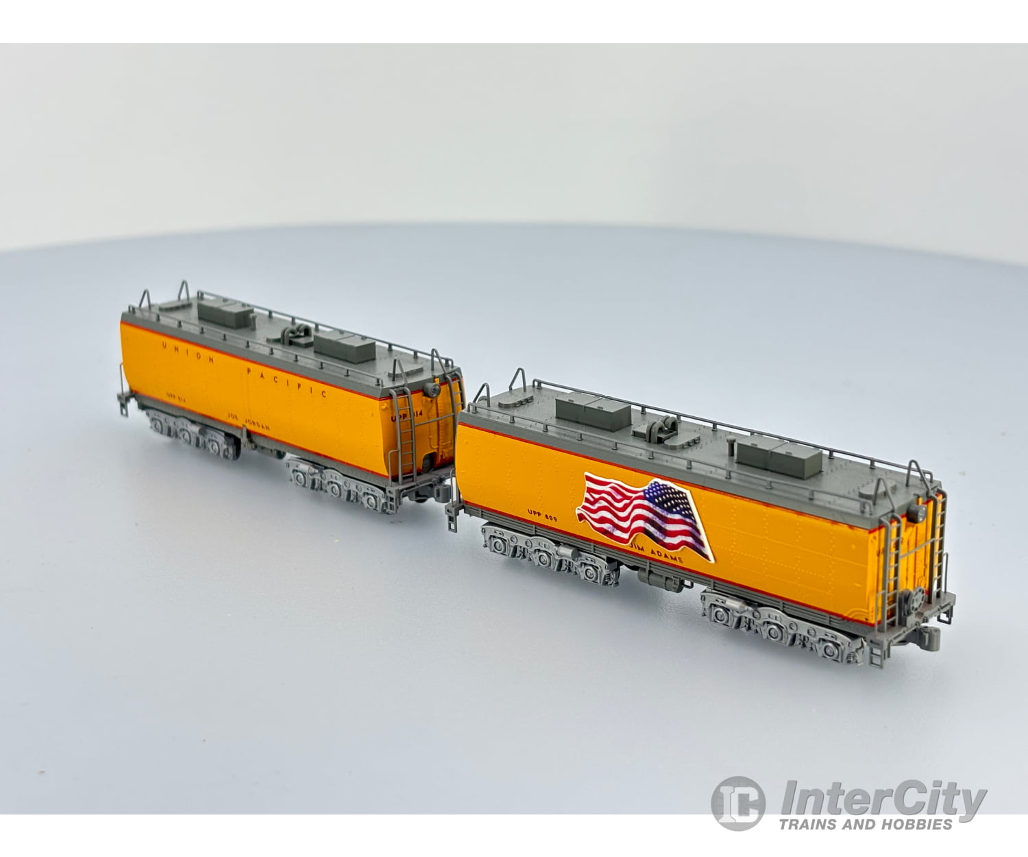 Kato 106-085 N Water Tender 2 Car Set Union Pacific (UP) Analog DC Locomotives