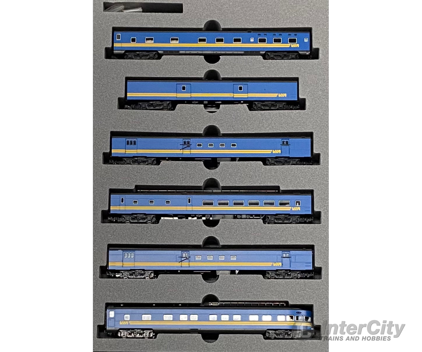 Kato 106-097 N Smoothside Passenger 6 Car Set Very Rare Via Rail (VIA) (#1) Passenger Cars