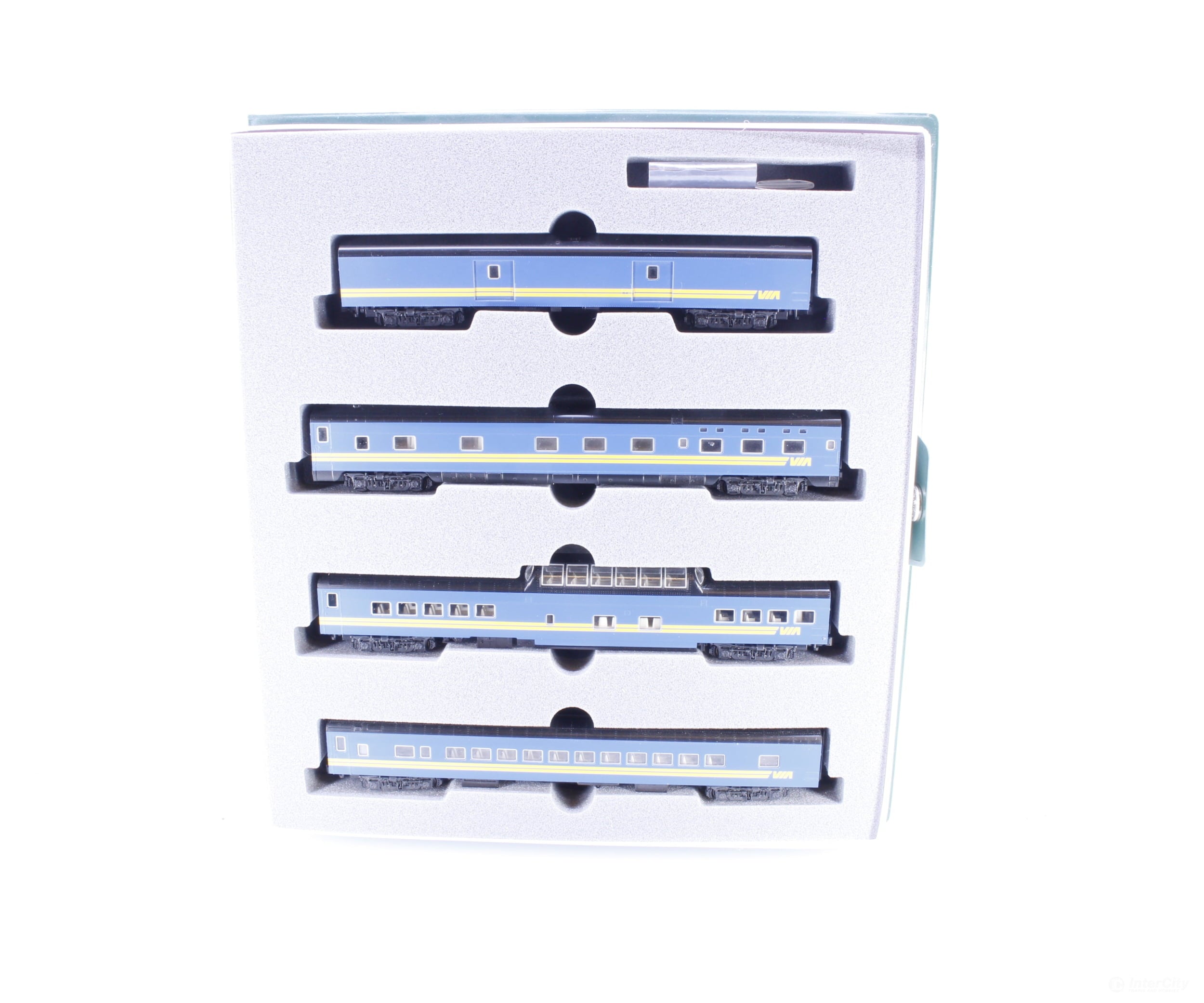 Kato 106-098 N Smoothside Passenger 4 Car Add-On Set Via Rail (VIA) - Passenger Cars