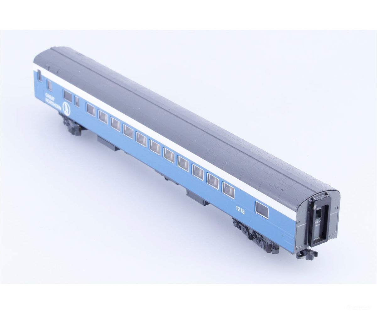 Kato 1213 N Smooth Side Passenger Coach Great Northern (GN) 1213 - Passenger Cars