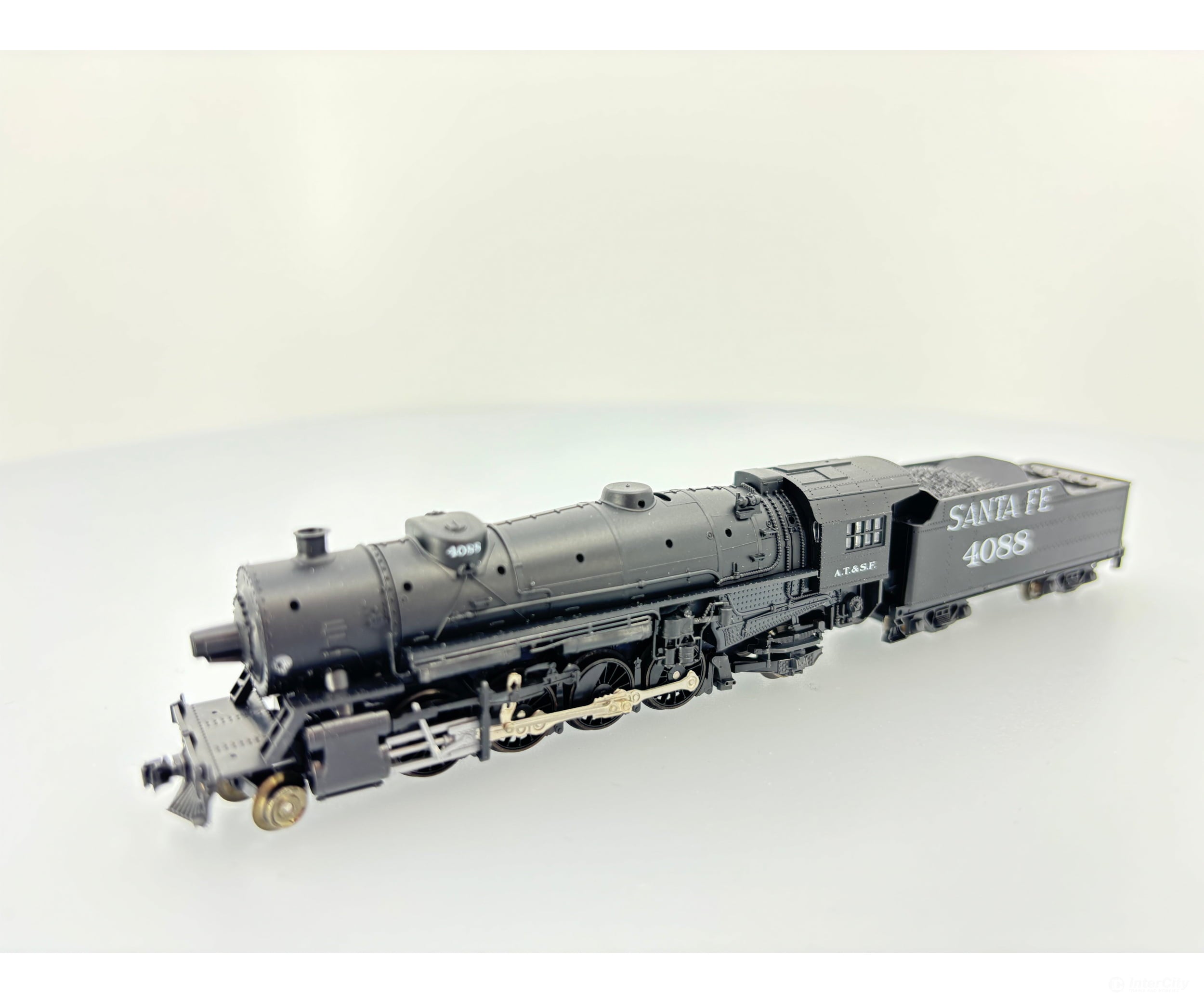 Kato 126-0102 N Heavy Mikado Usra 2-8-2 Decaled To Northern Pacific (Np) 2304 Analog Dc Locomotives