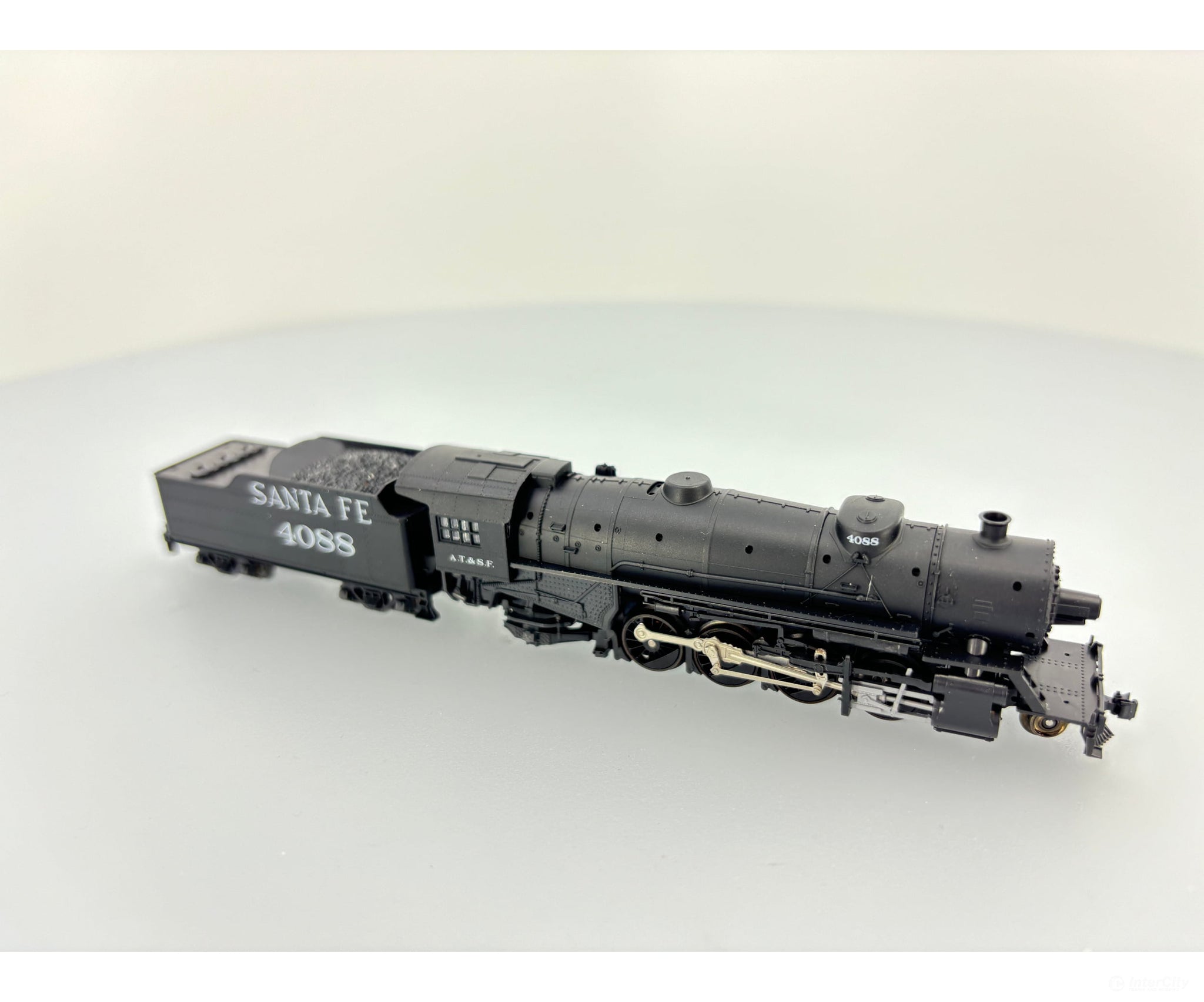 Kato 126-0102 N Heavy Mikado Usra 2-8-2 Decaled To Northern Pacific (Np) 2304 Analog Dc Locomotives