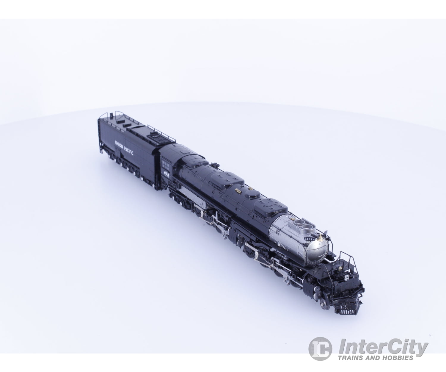 Kato 126-4014-S N 4-8-8-4 Big Boy Steam Locomotive Union Pacific (UP) 4014 DCC & Sound Locomotives