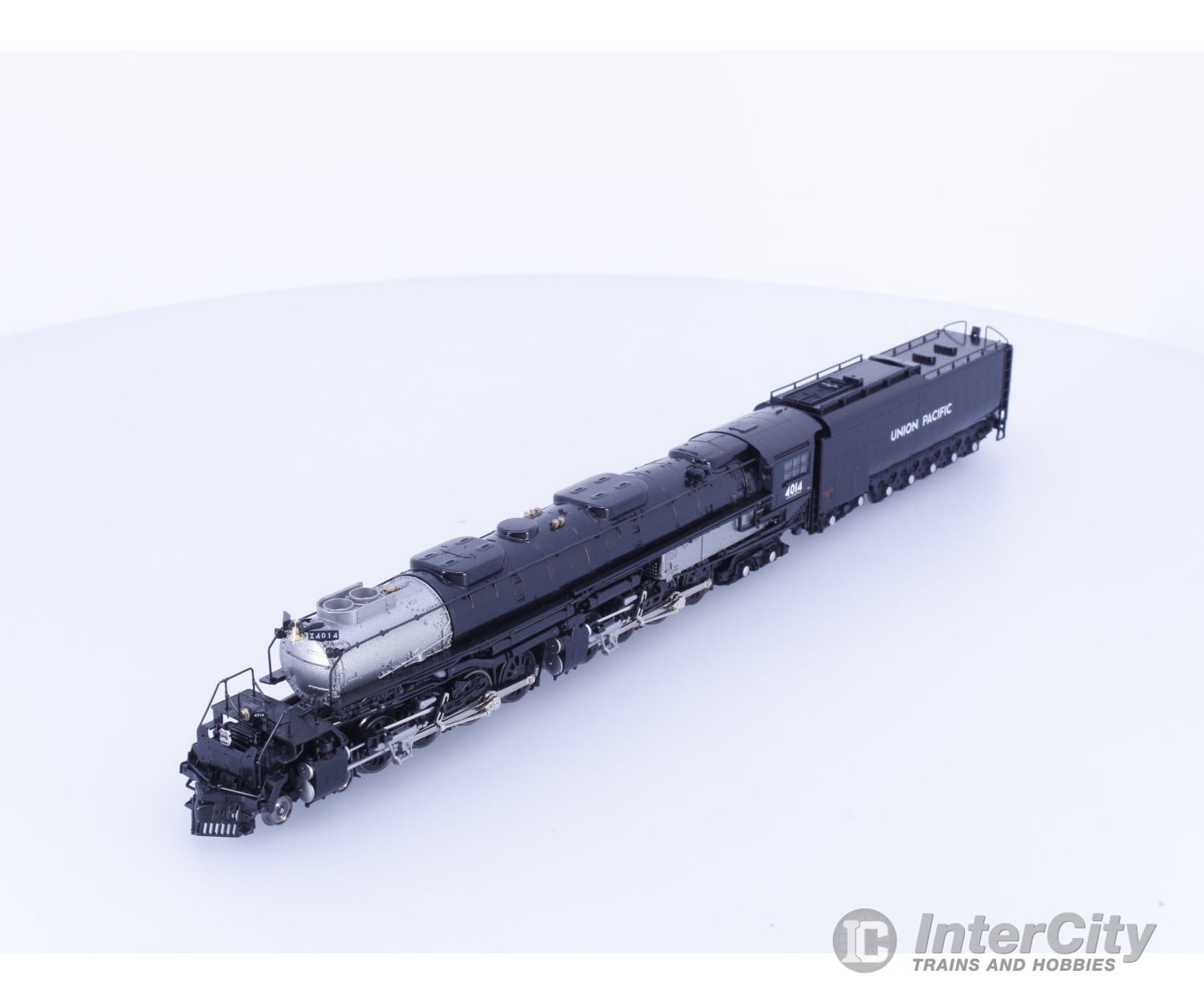 Kato 126-4014-S N 4-8-8-4 Big Boy Steam Locomotive Union Pacific (UP) 4014 DCC & Sound Locomotives