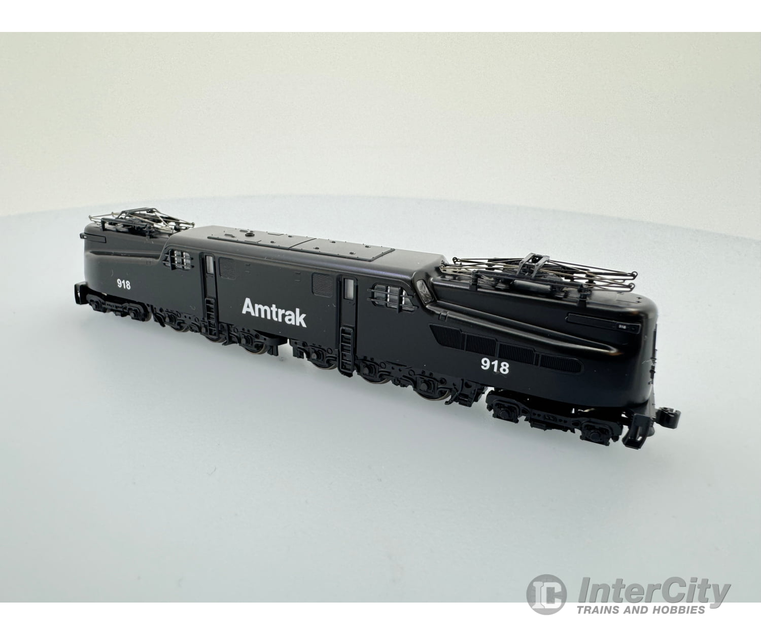 Kato 137-2022 N Amtrak Gg1 (Amtk) 918 Analog Dc Locomotives