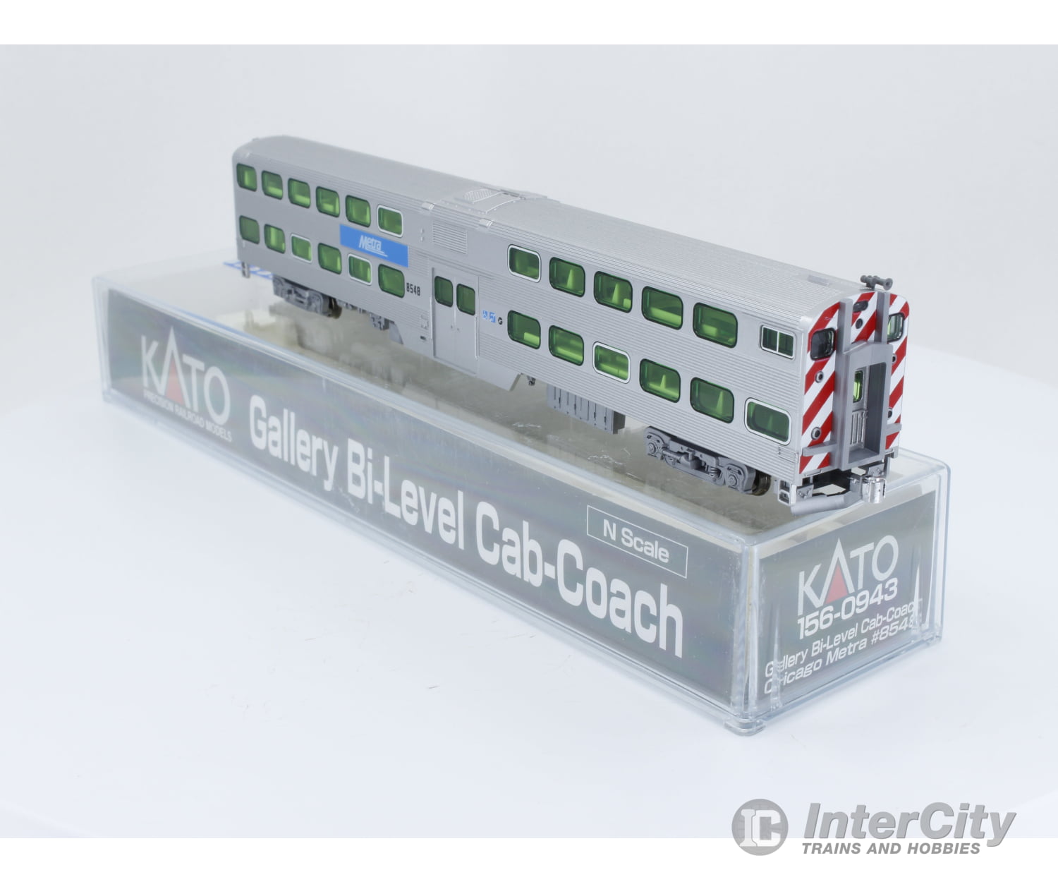 Kato 156-0943 N Gallery Bi-Level Cab-Coach Chicago Metra (Metx) 8548 (2) Passenger Cars