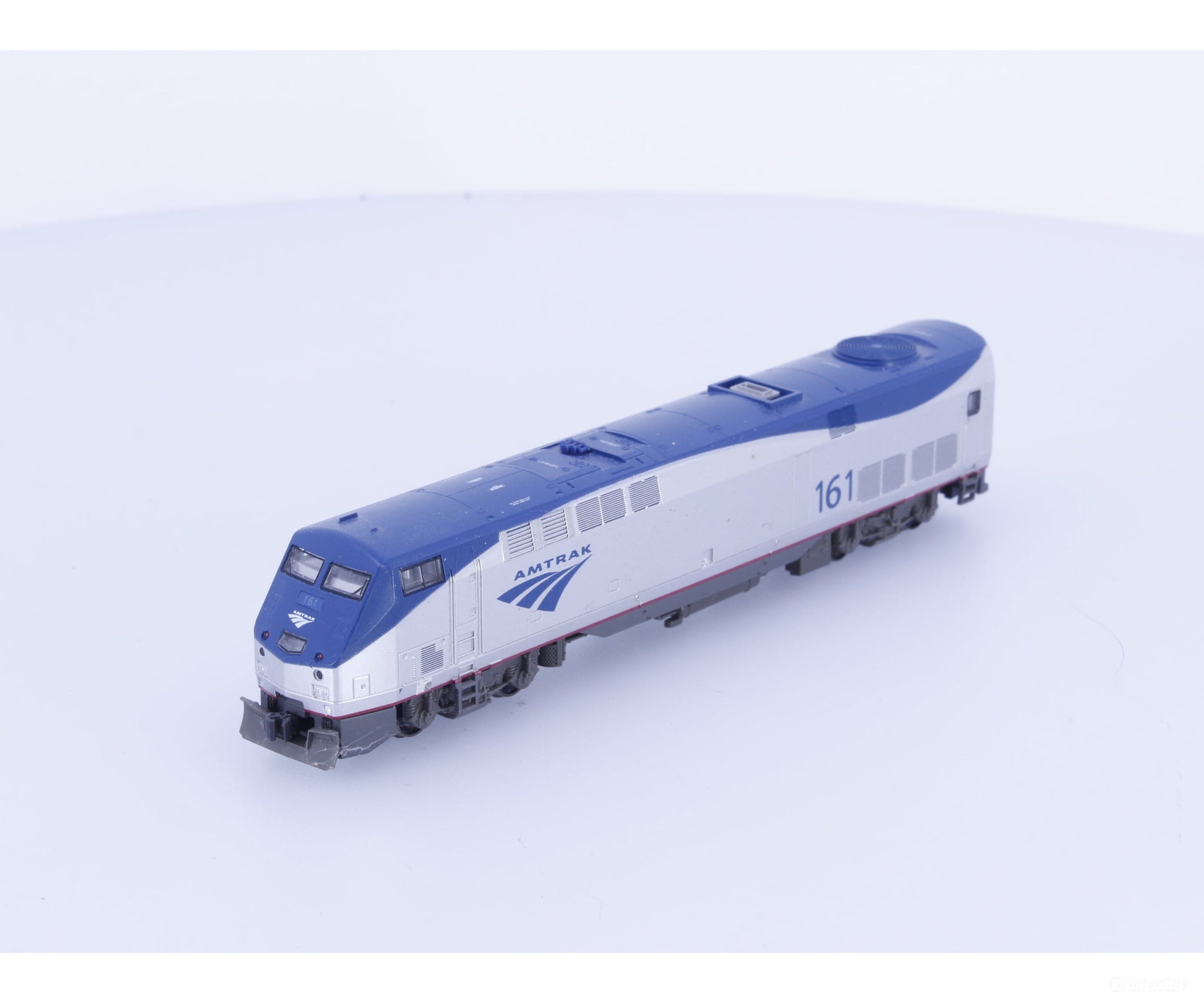 Kato 161 N P42 Genesis Diesel Locomotive Amtrak (AMTK) 161 Analog DC - Locomotives