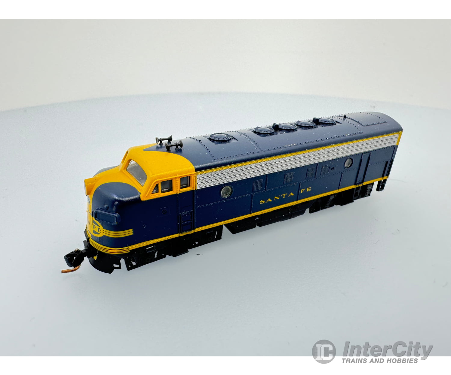 Kato 176-0910 N F7 A Single Headlight Santa Fe (Sf) 272 Analog Dc Locomotives