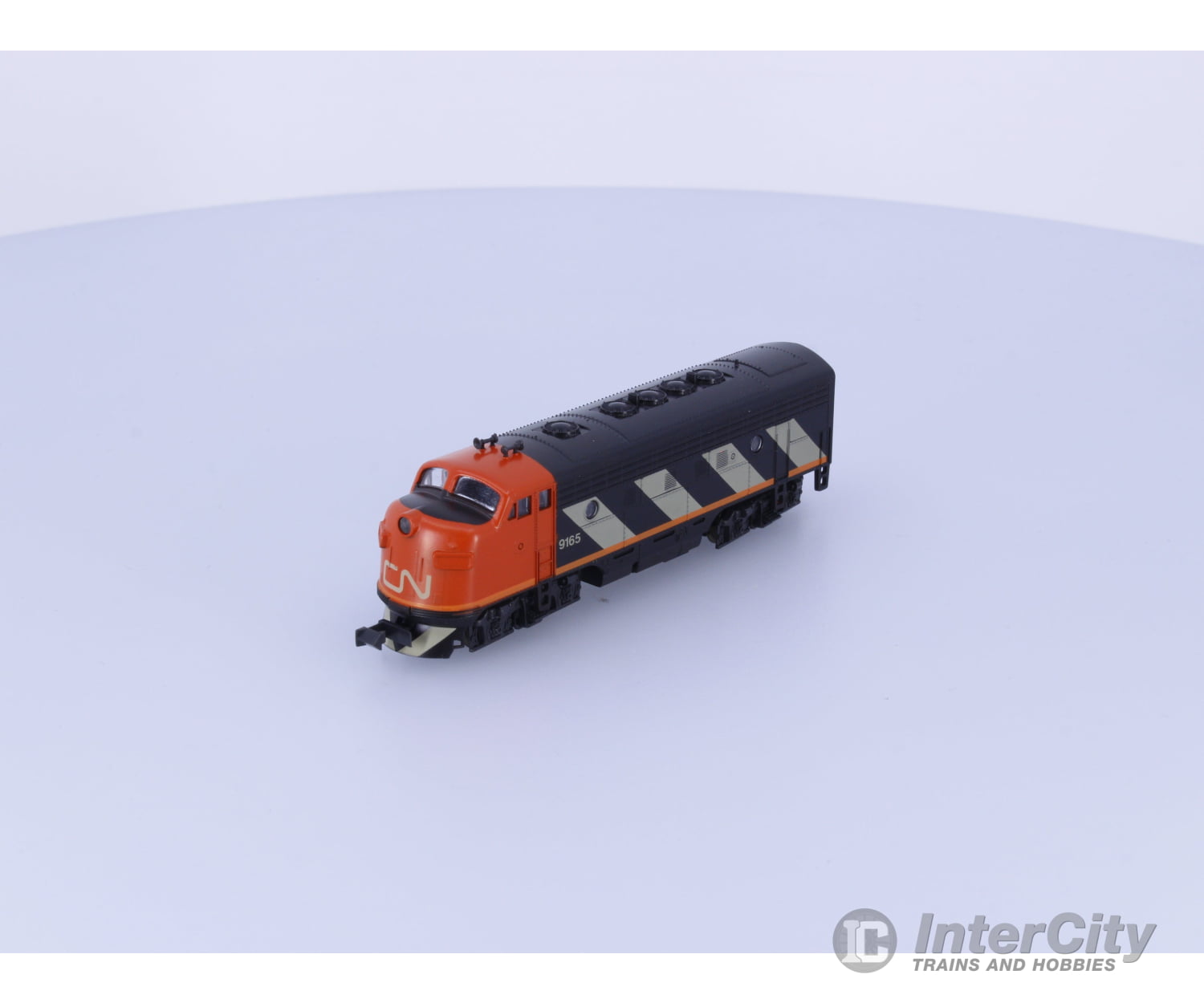 Kato 176-092 N F7A Canadian National (CN) 9165 Analog DC Locomotives