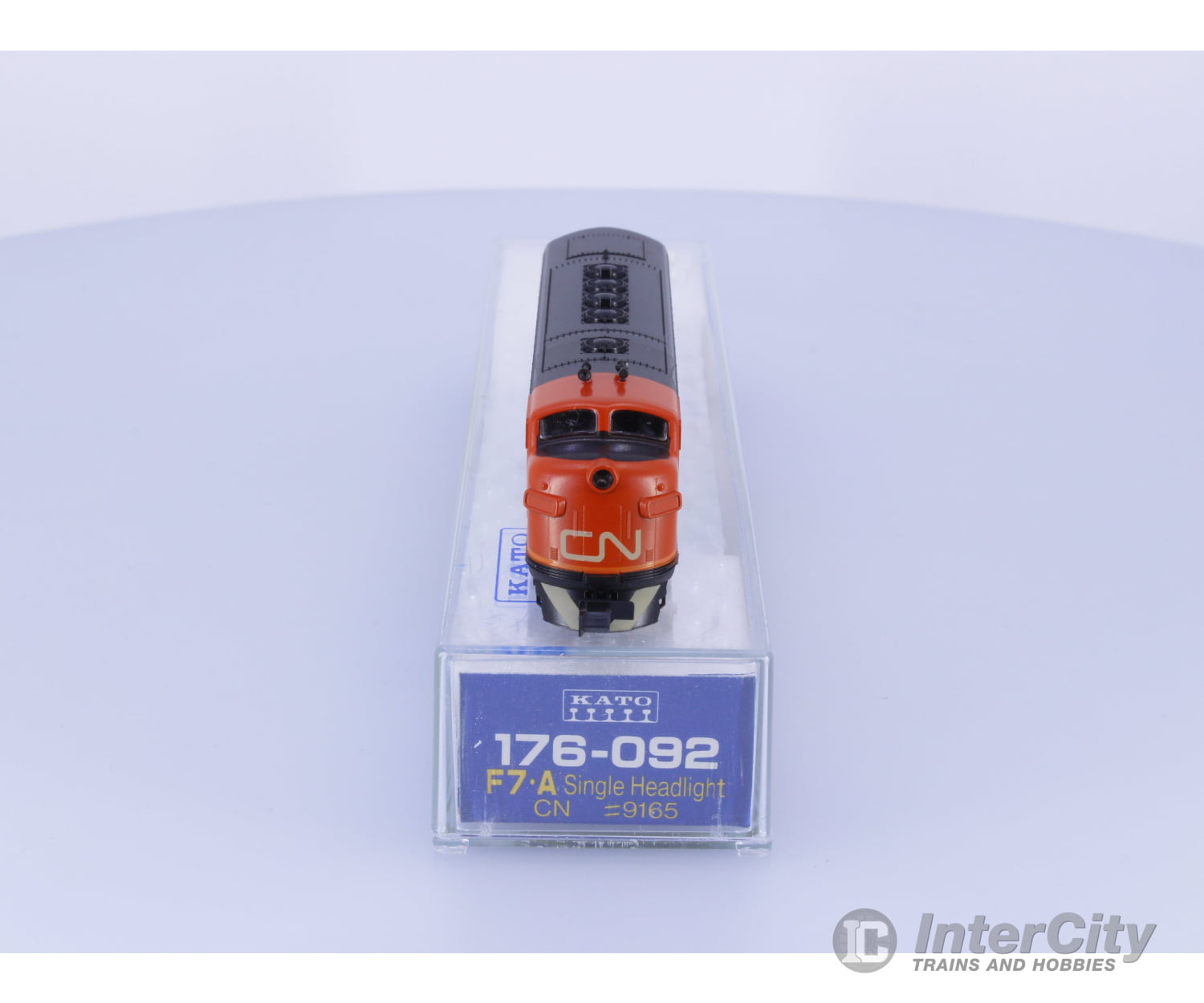 Kato 176-092 N F7A Canadian National (CN) 9165 Analog DC Locomotives