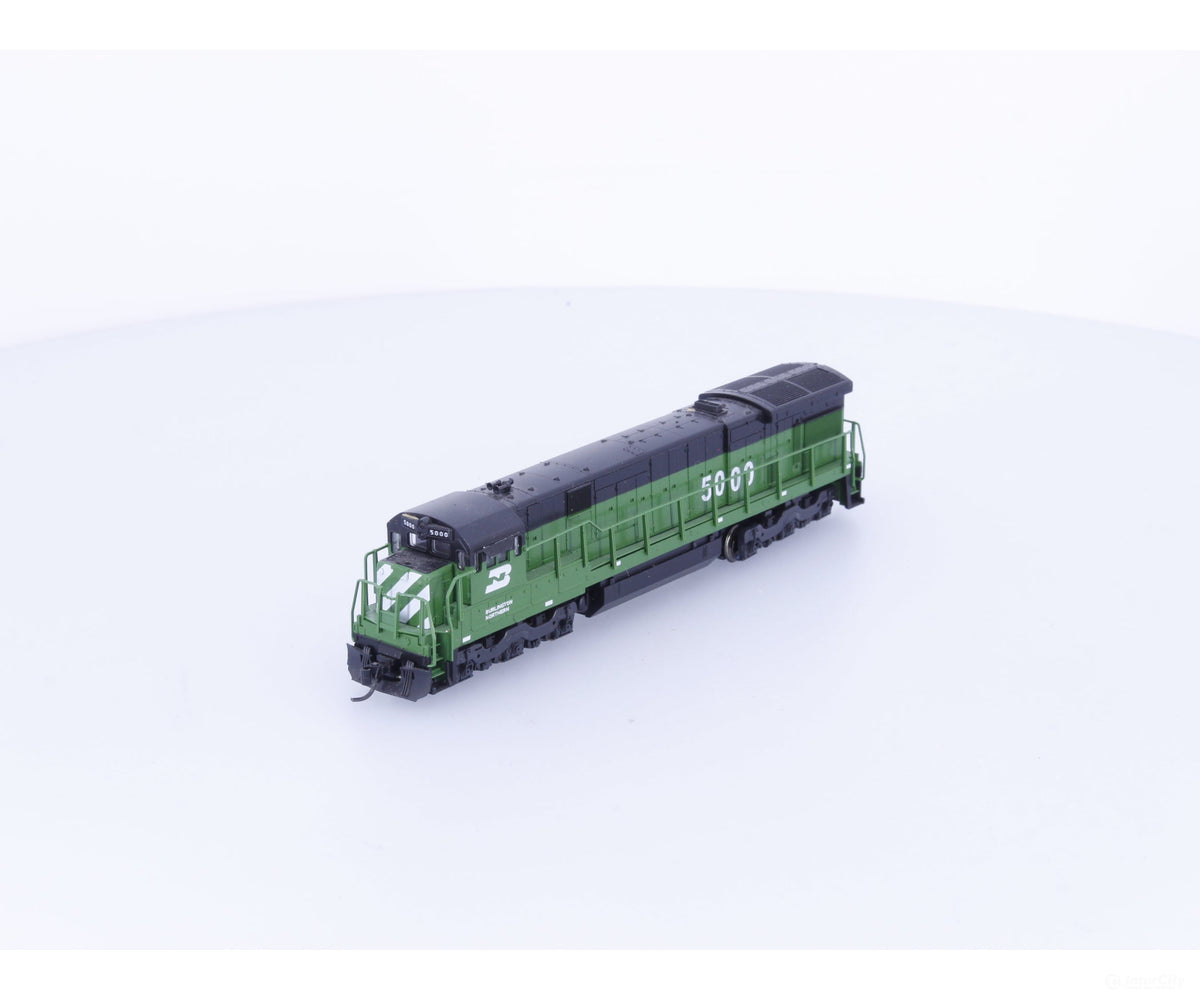 Kato 176-0947 N C30-7 Diesel Locomotive Burlington Northern (BN) 5000 Analog DC - Locomotives