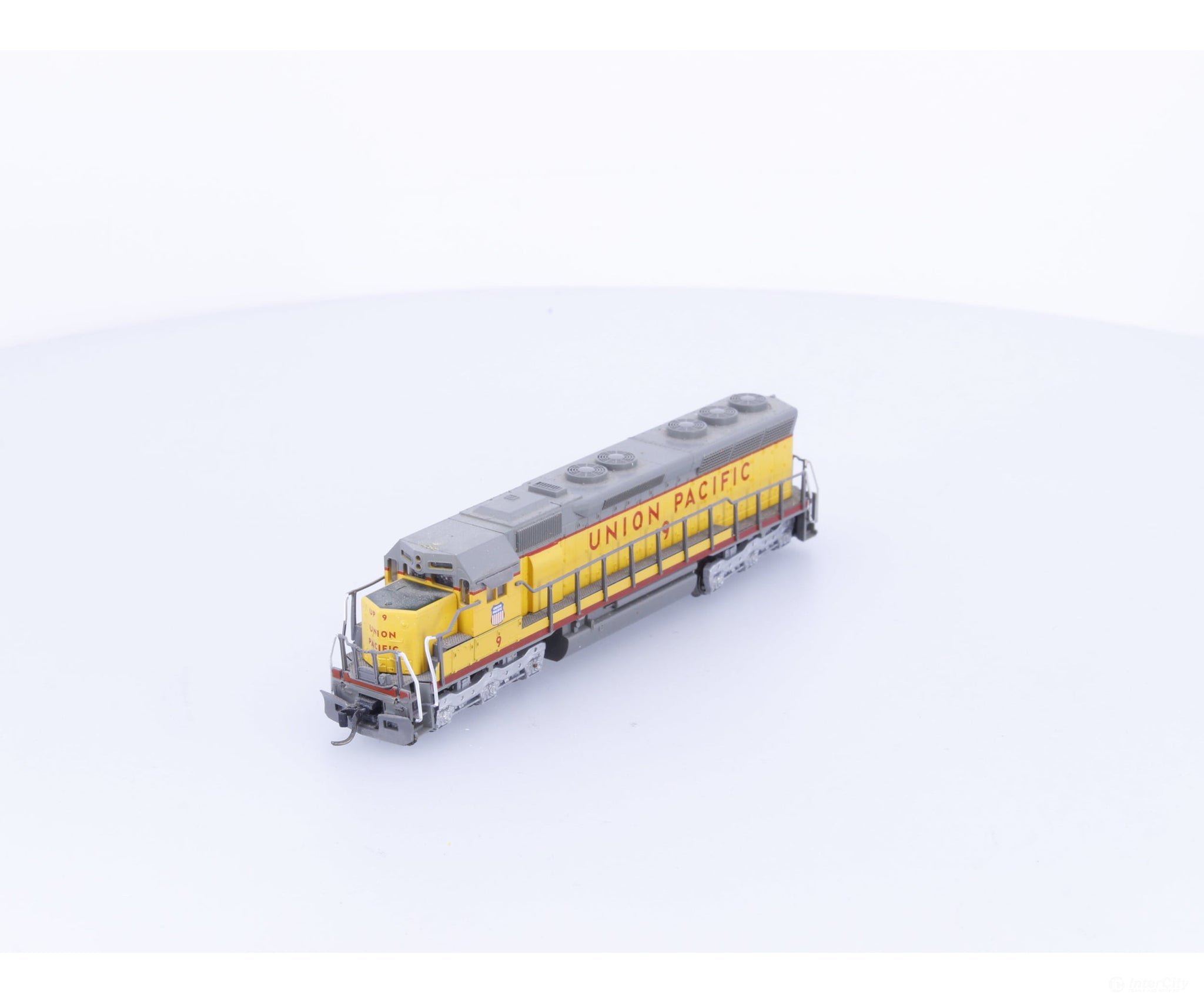 Kato 176-3119 N SD45 Diesel Locomotive Union Pacific (UP) 9 Analog DC - Locomotives