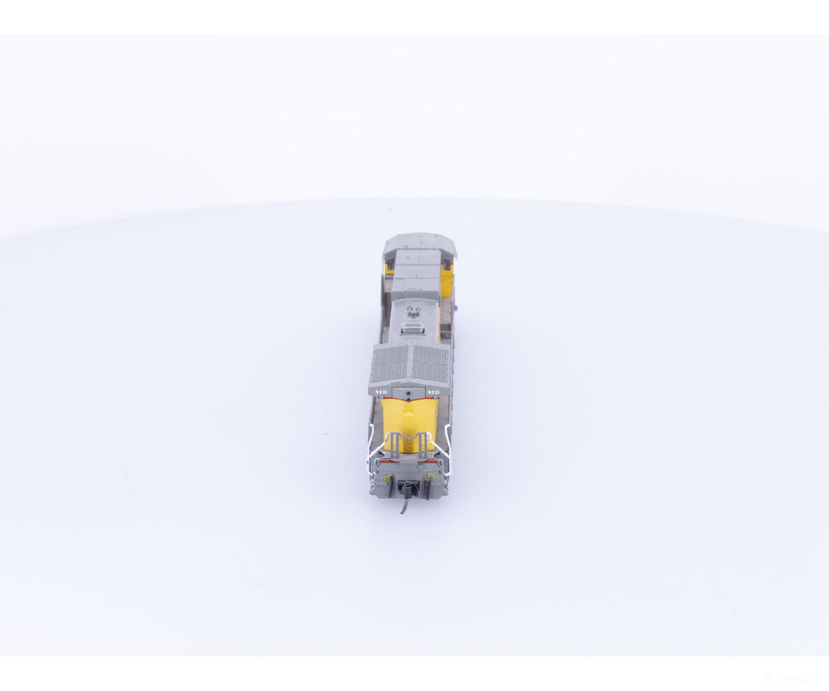 Kato 176-3306 N C44-9W Diesel Locomotive Union Pacific (UP) 9221 Analog DC - Locomotives