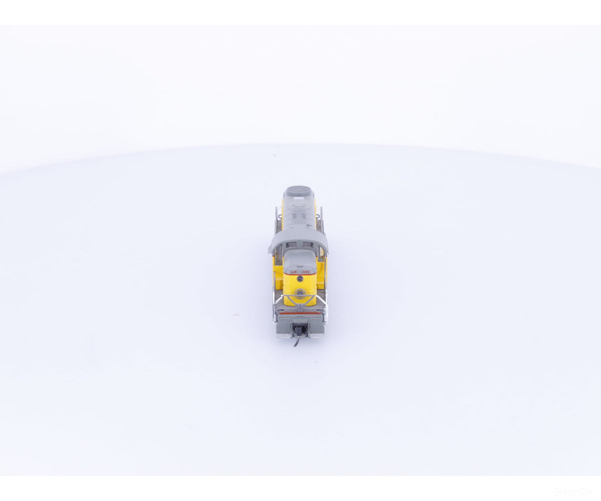 Kato 176-4404 N RS-2 Diesel Locomotive Union Pacific (UP) 1293 Analog DC - Locomotives
