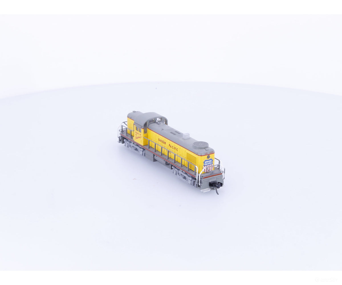 Kato 176-4404 N RS-2 Diesel Locomotive Union Pacific (UP) 1293 Analog DC - Locomotives
