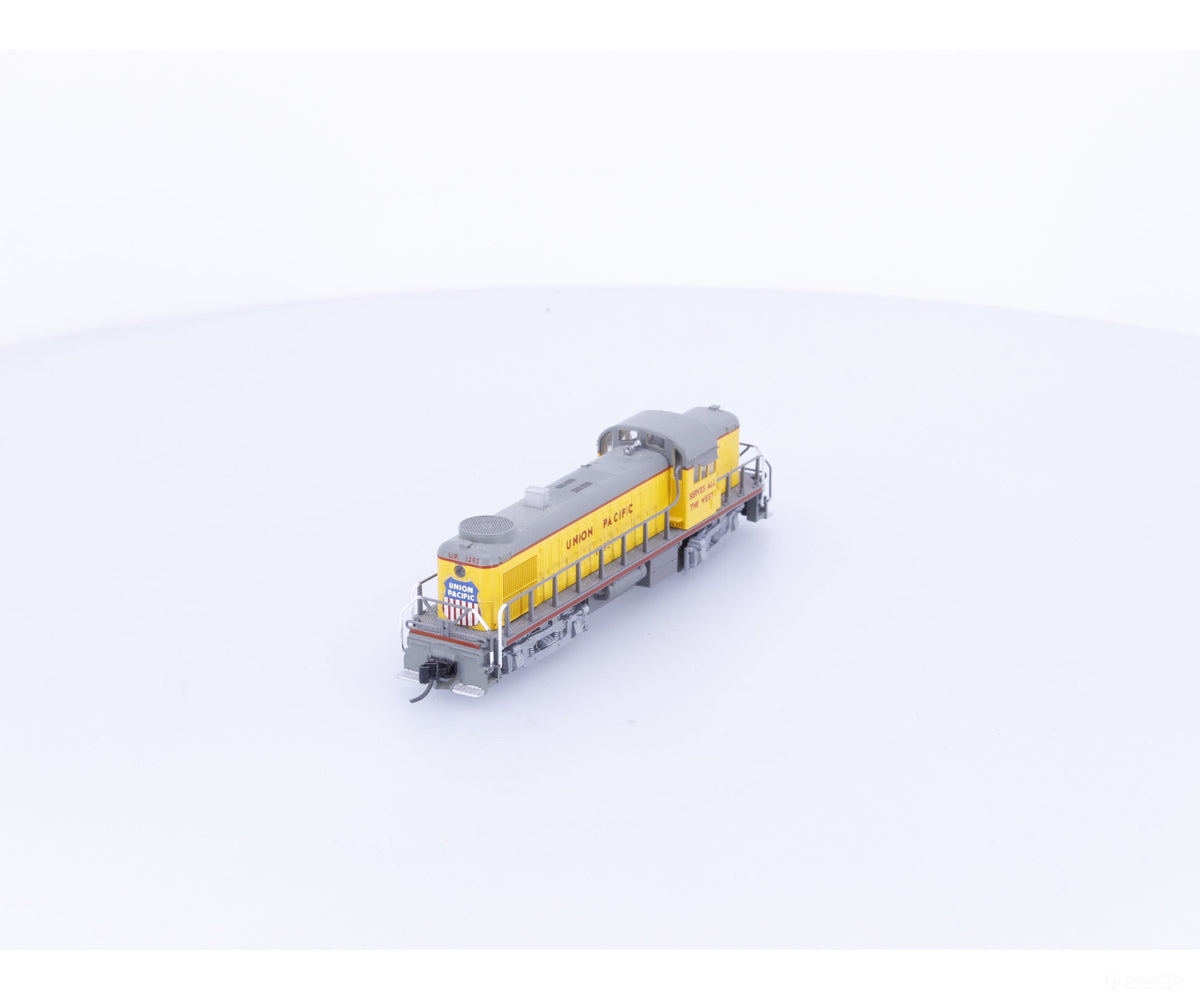 Kato 176-4404 N RS-2 Diesel Locomotive Union Pacific (UP) 1293 Analog DC - Locomotives