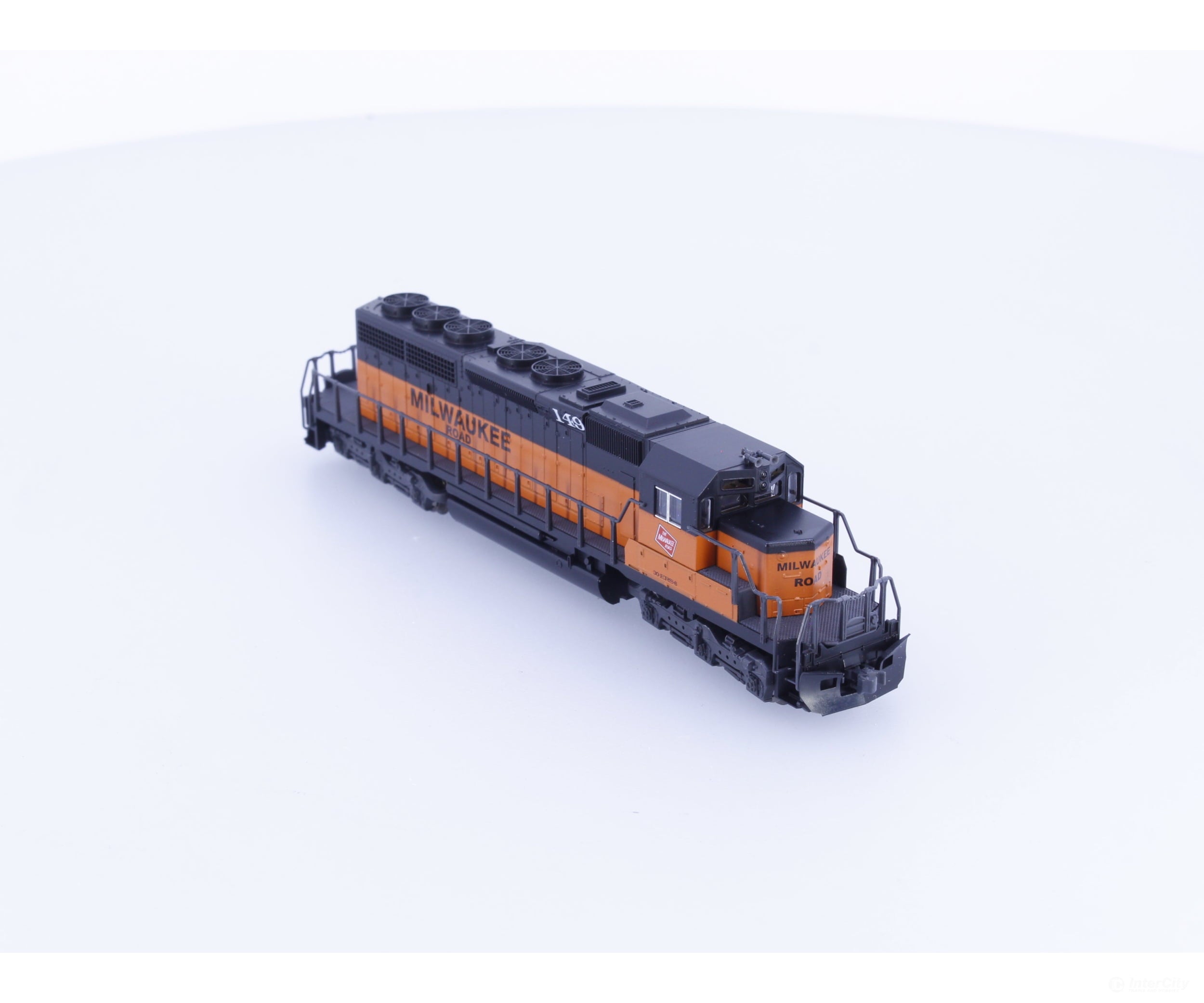 Kato 176-4808 N EMD SD40-2 Early Diesel Locomotive Milwaukee Road (MILW) 149 Analog DC - Locomotives