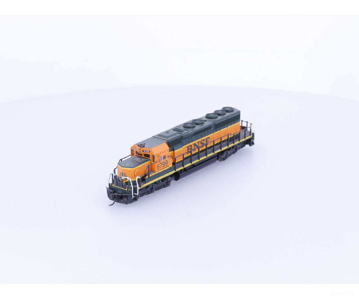Kato 176-4901 N SD40-2 Snoot Diesel Locomotive Burlington Northern Santa Fe (BNSF) 6799 Analog DC - Locomotives
