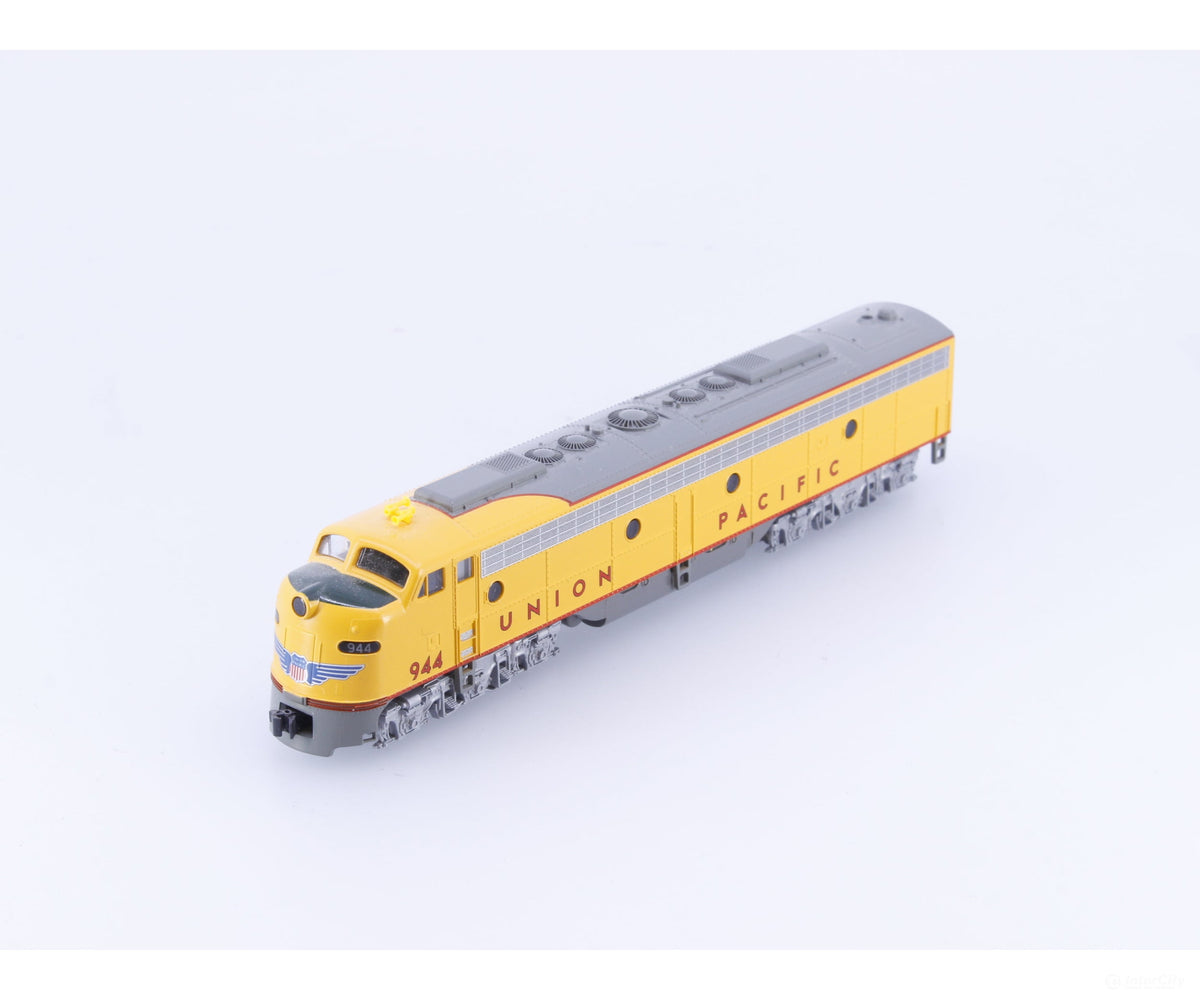 Kato 176-5315 N EMD E9A Diesel Locomotive Union Pacific (UP) 944 DCC - Locomotives