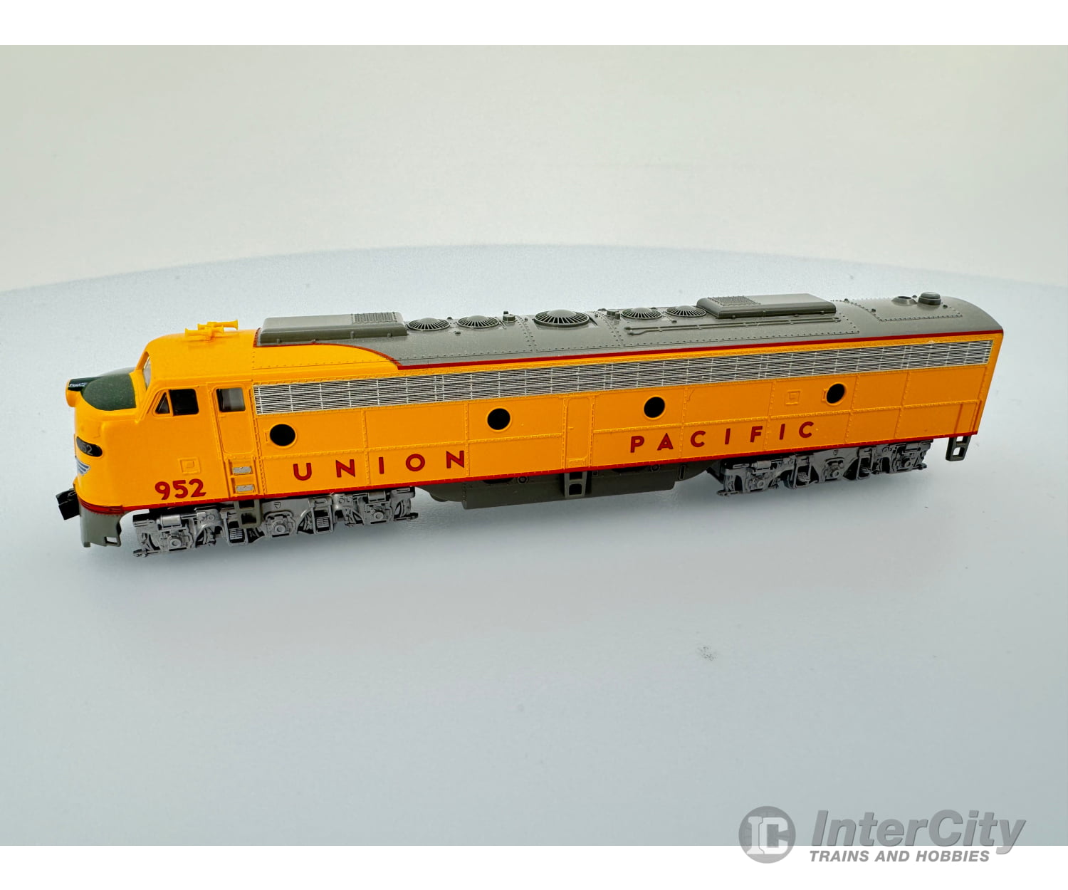 Kato 176-5316 N Emd E9A Locomotive Union Pacific (Up) 952 Analog Dc Locomotives